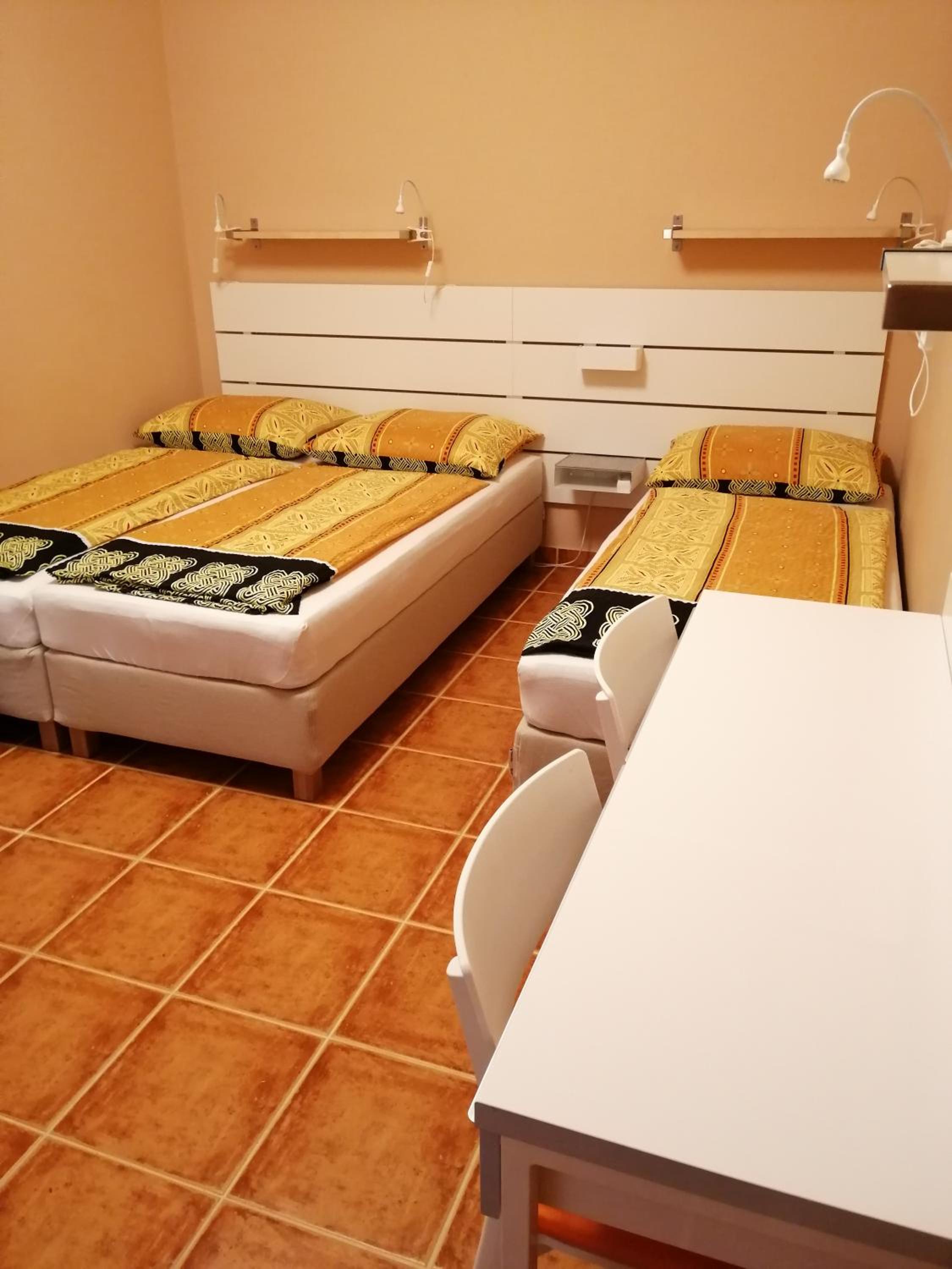 Triple Room with Shower - Photo 27
