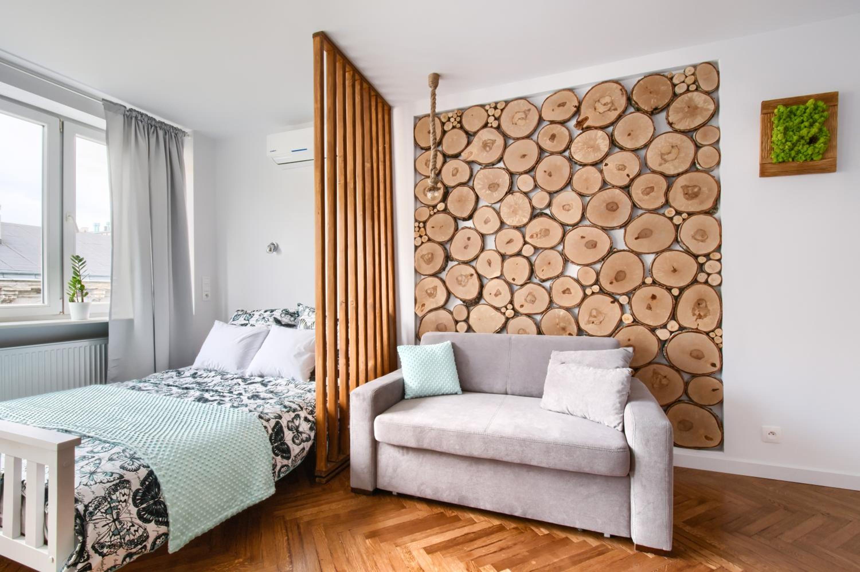Studio Apartment - Photo 2