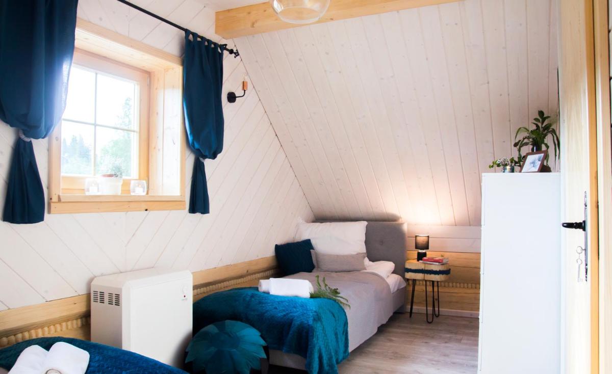 Three-Bedroom House - Photo 10