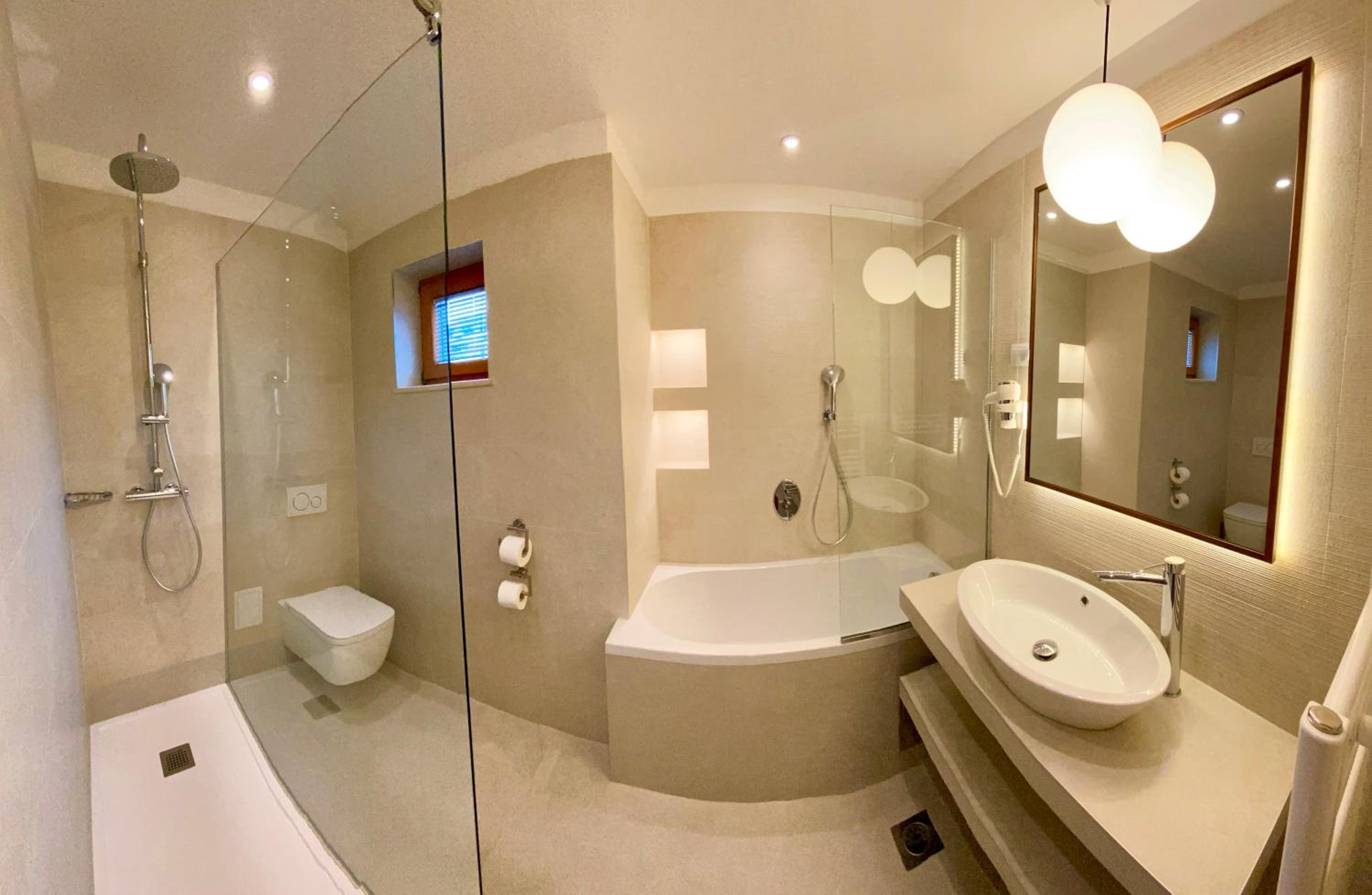 Triple Room with Balcony and Park View - Photo 2