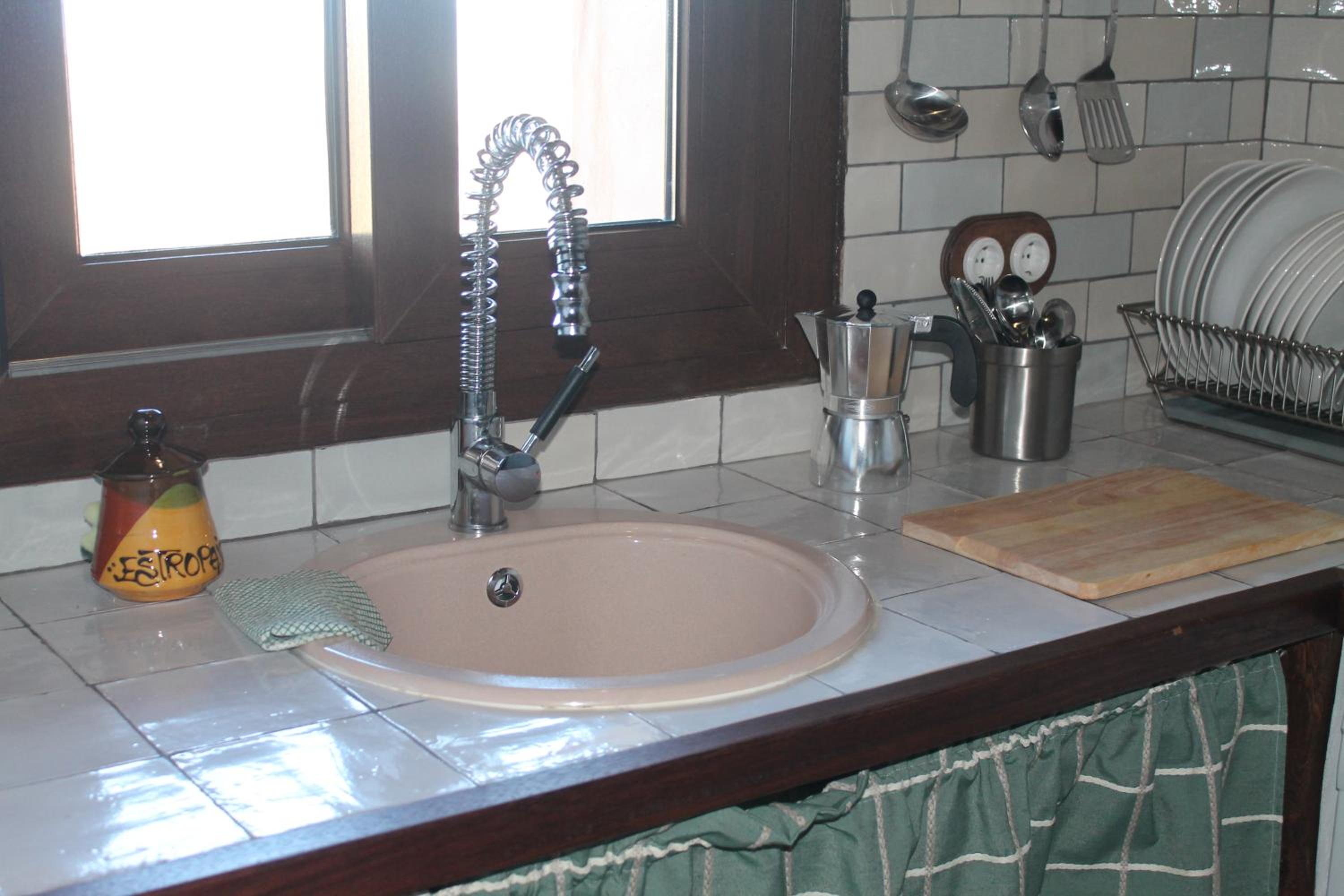 Deluxe Family Suite photo 2