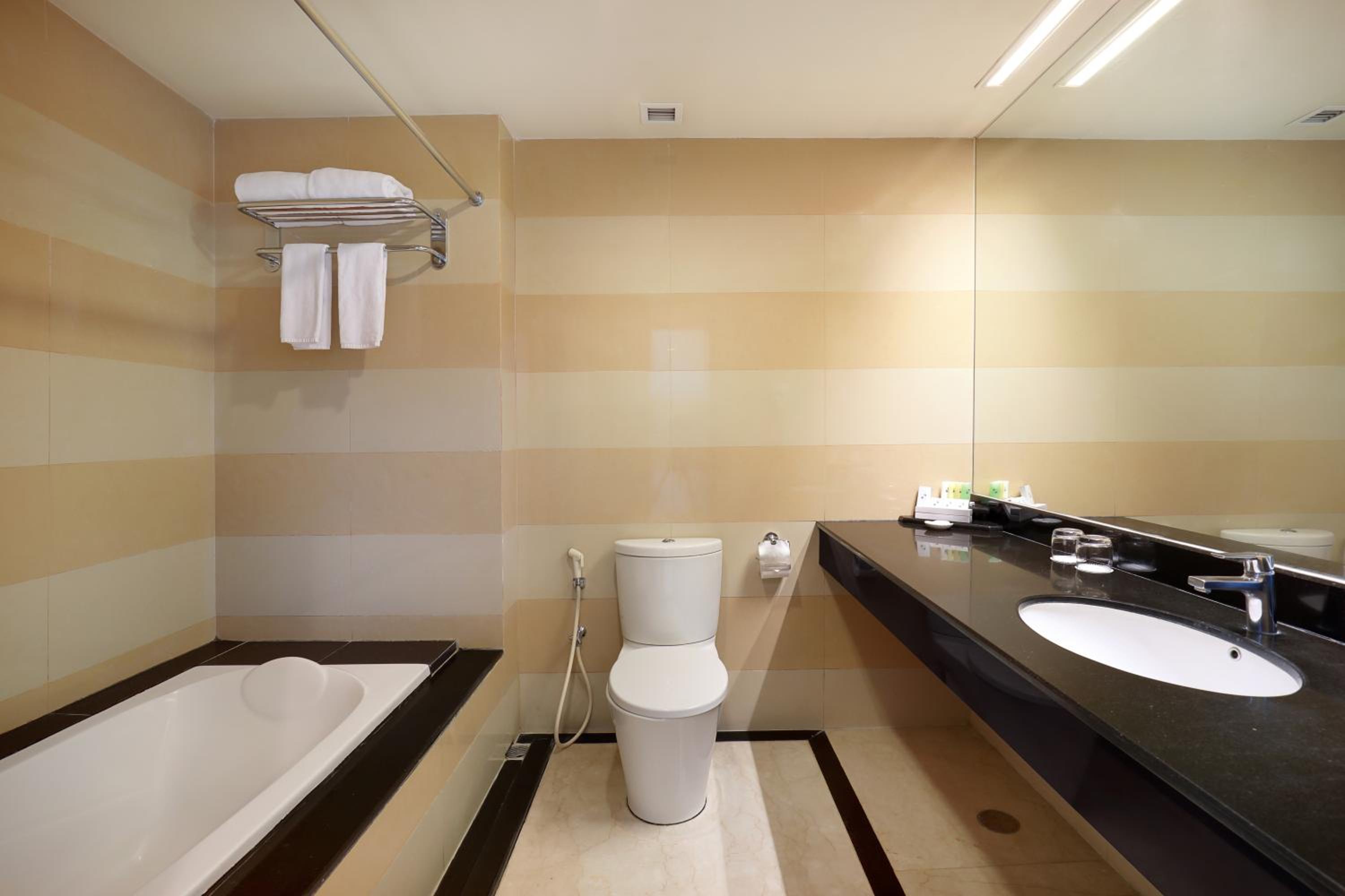 Superior Deluxe Double Room  - Photo 7