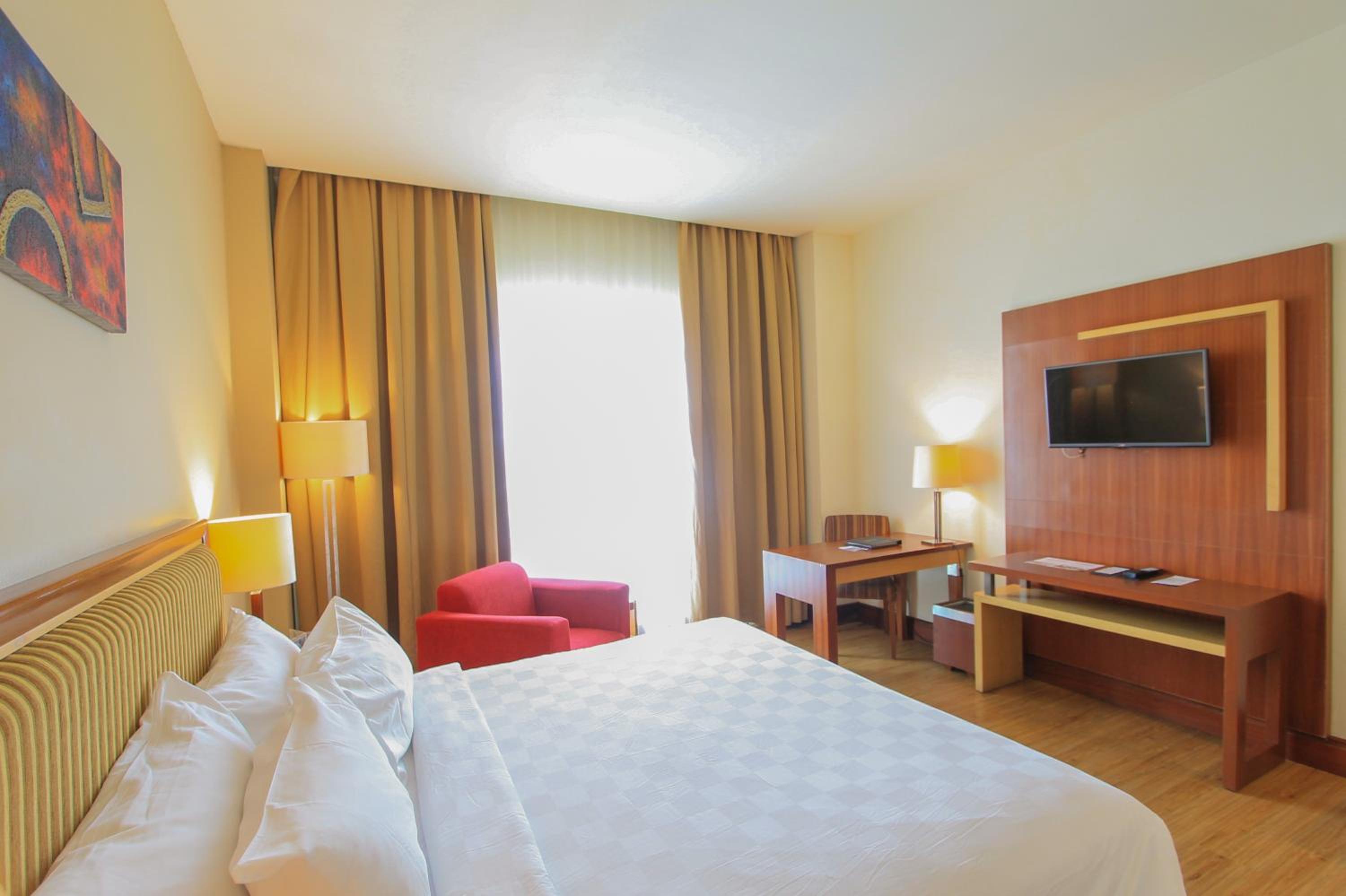 Deluxe Double or Twin Room - Photo 6