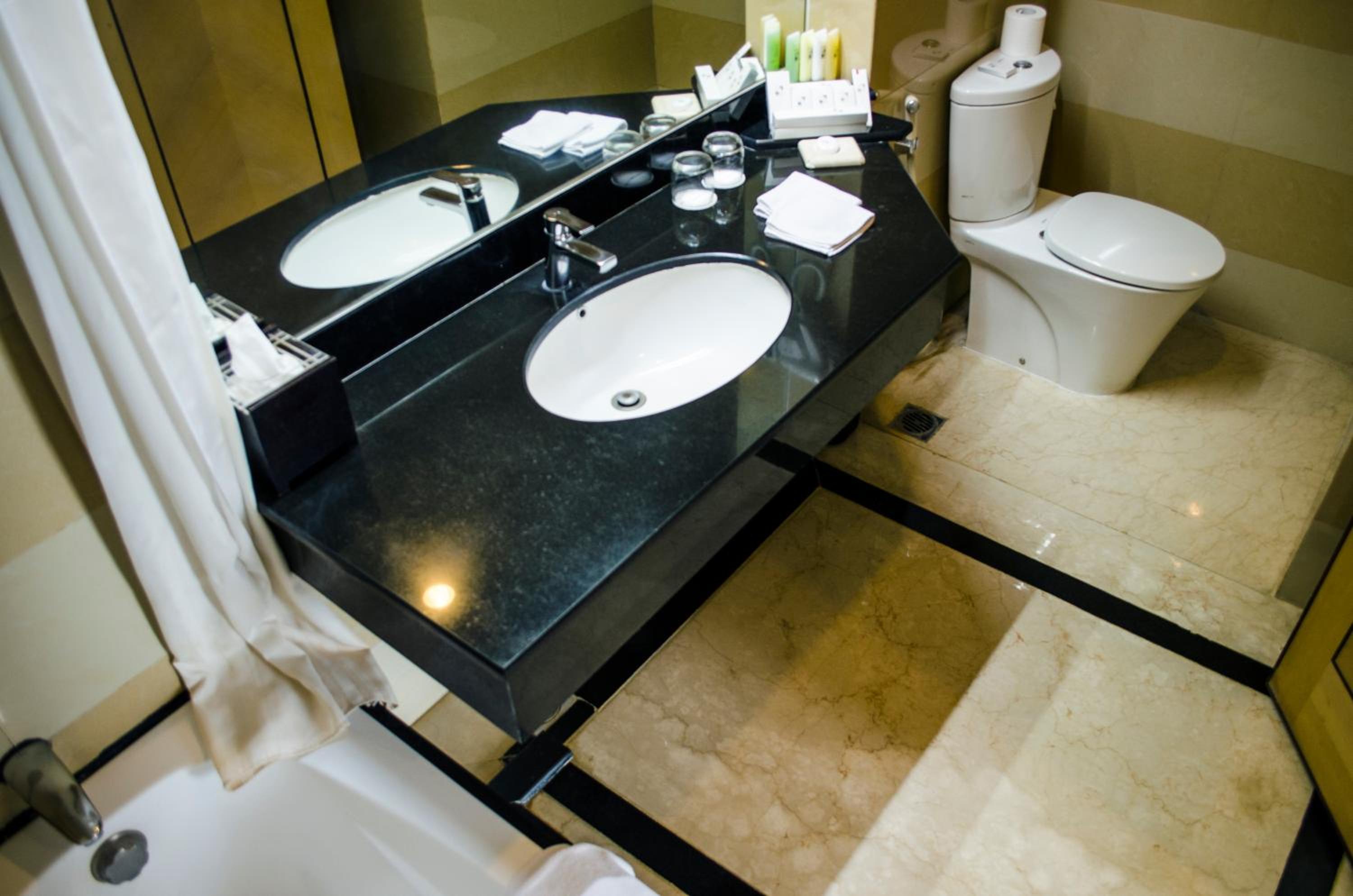 Executive Club Room - Photo 8
