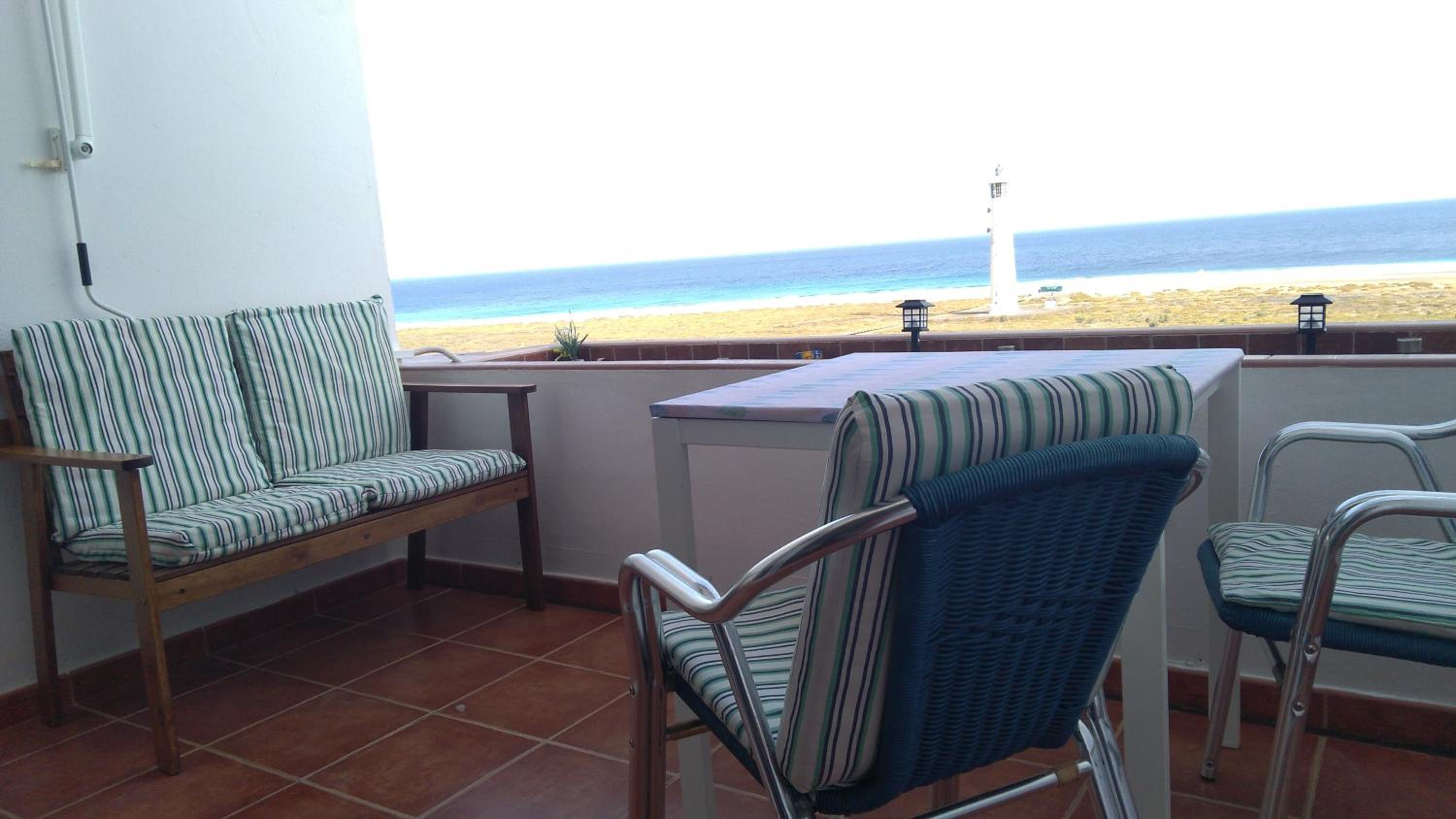 Studio Apartment with Sea View photo 3