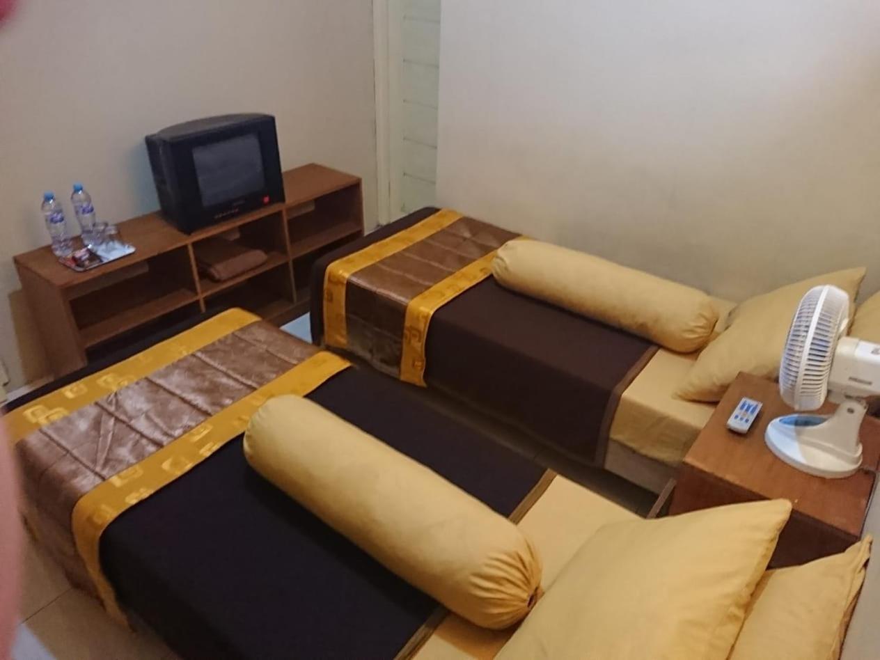 Budget Twin Room photo 3