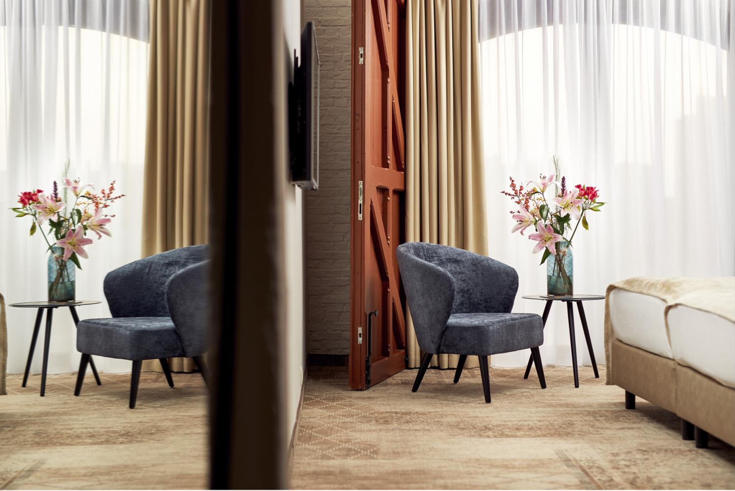 Monument Room - Photo 4