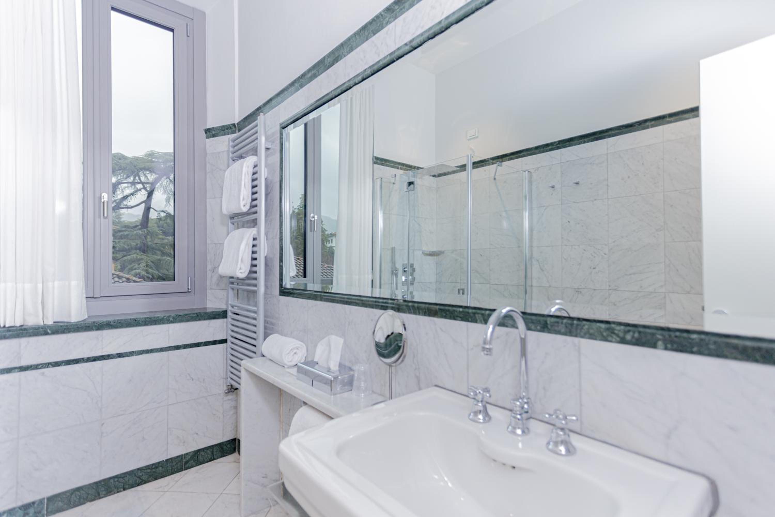 Superior Triple Room - Photo 8