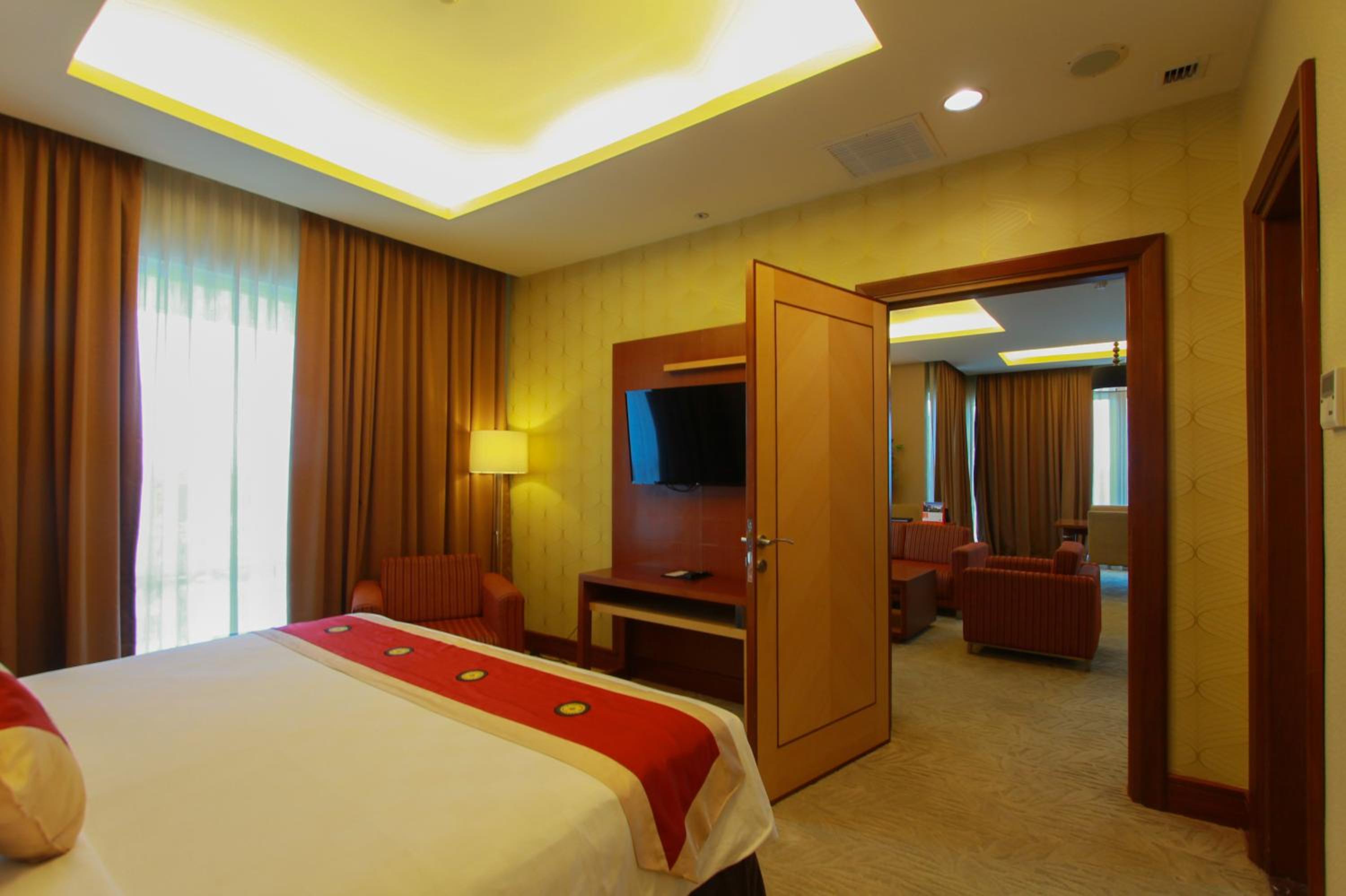 Royal Suite - Photo 4