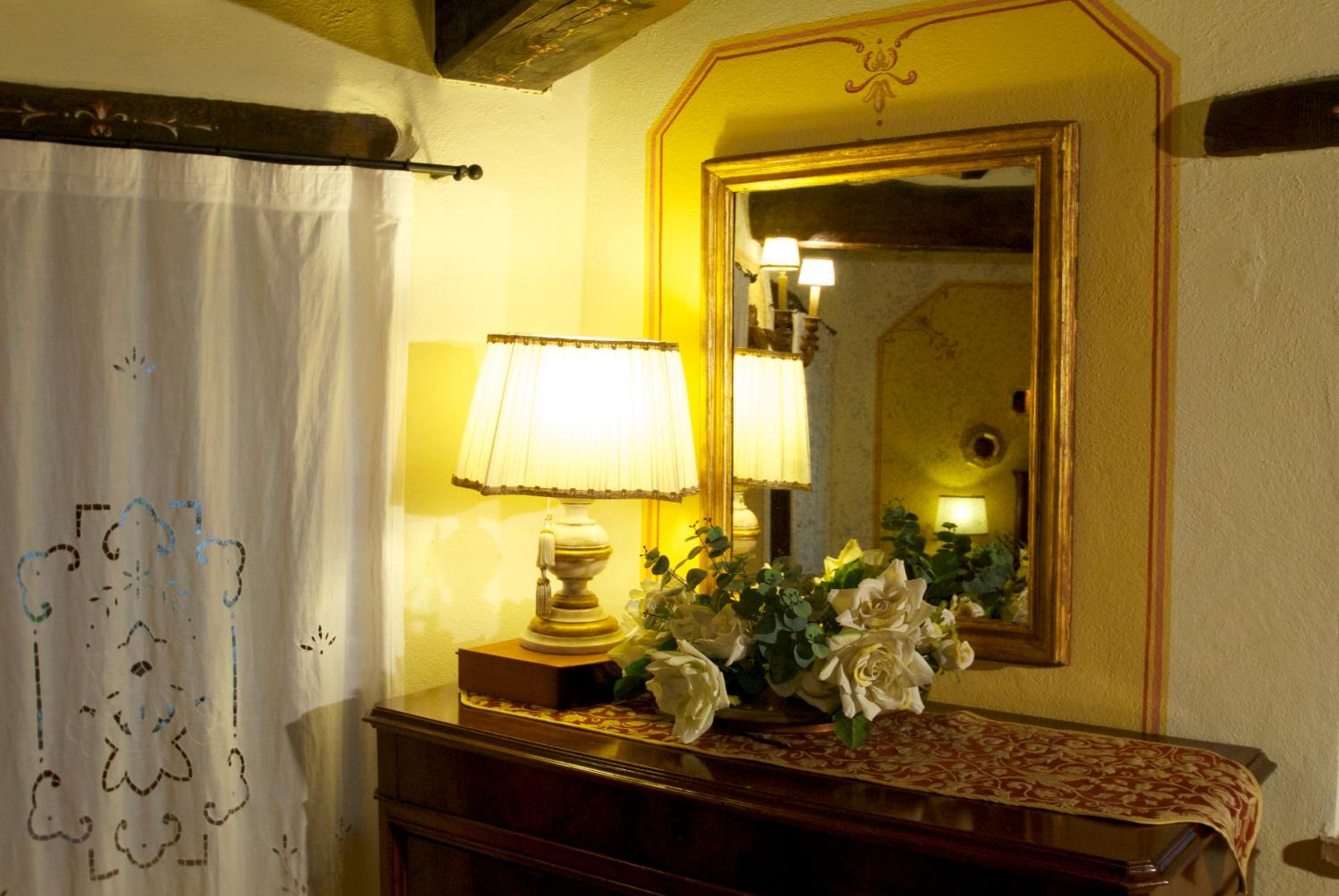 Junior Suite with Park View - Photo 3