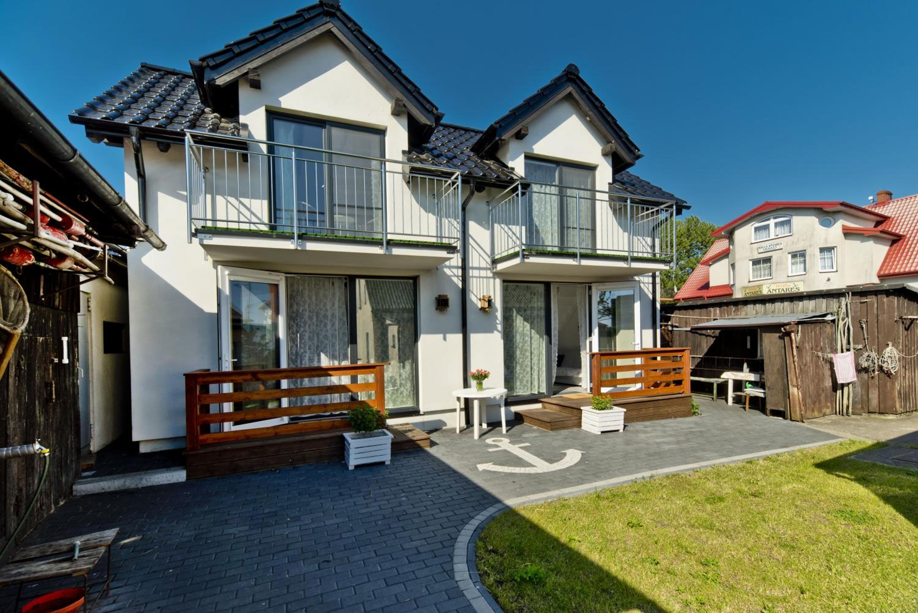 One-Bedroom House photo 1