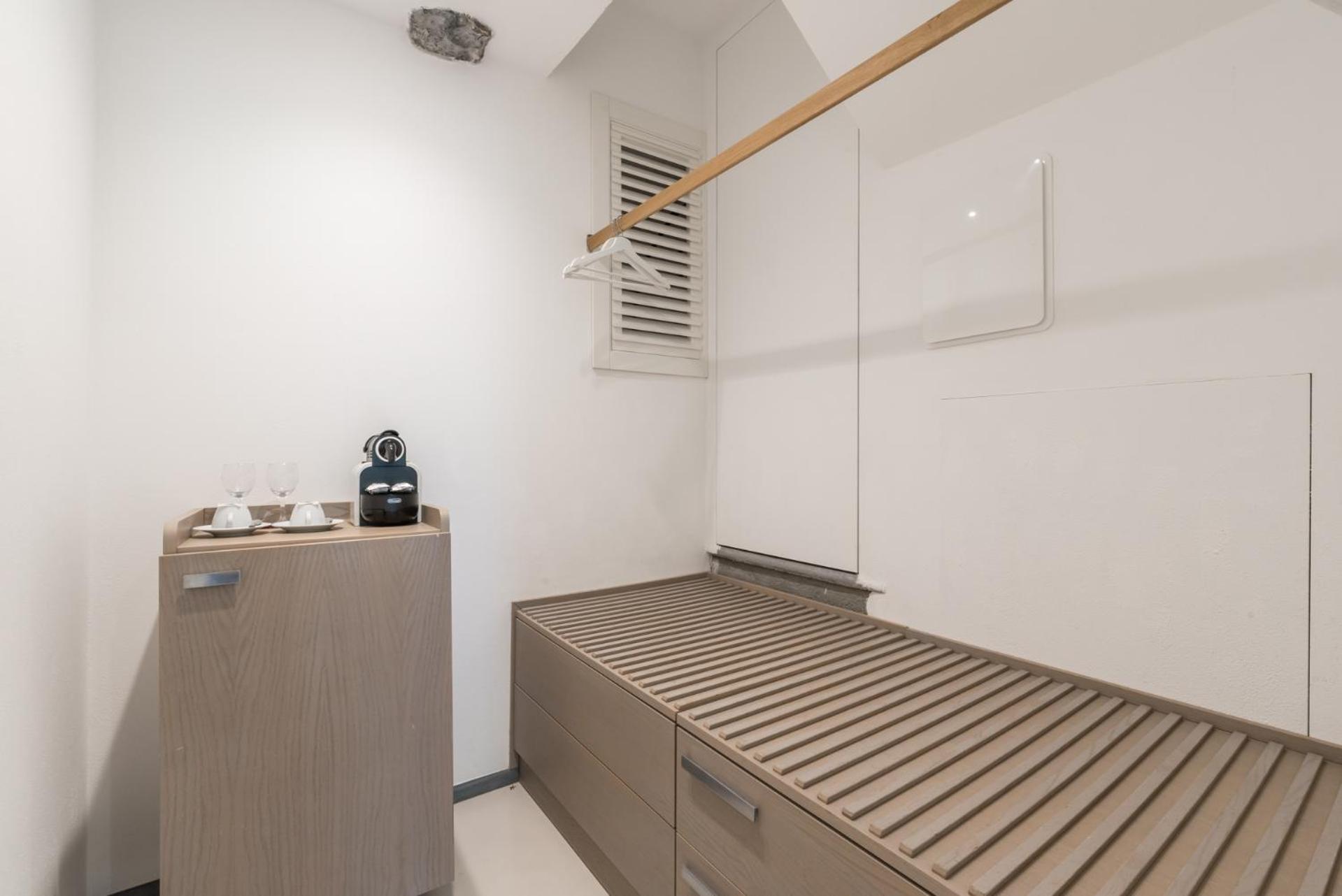 Duplex Suite - Photo 8