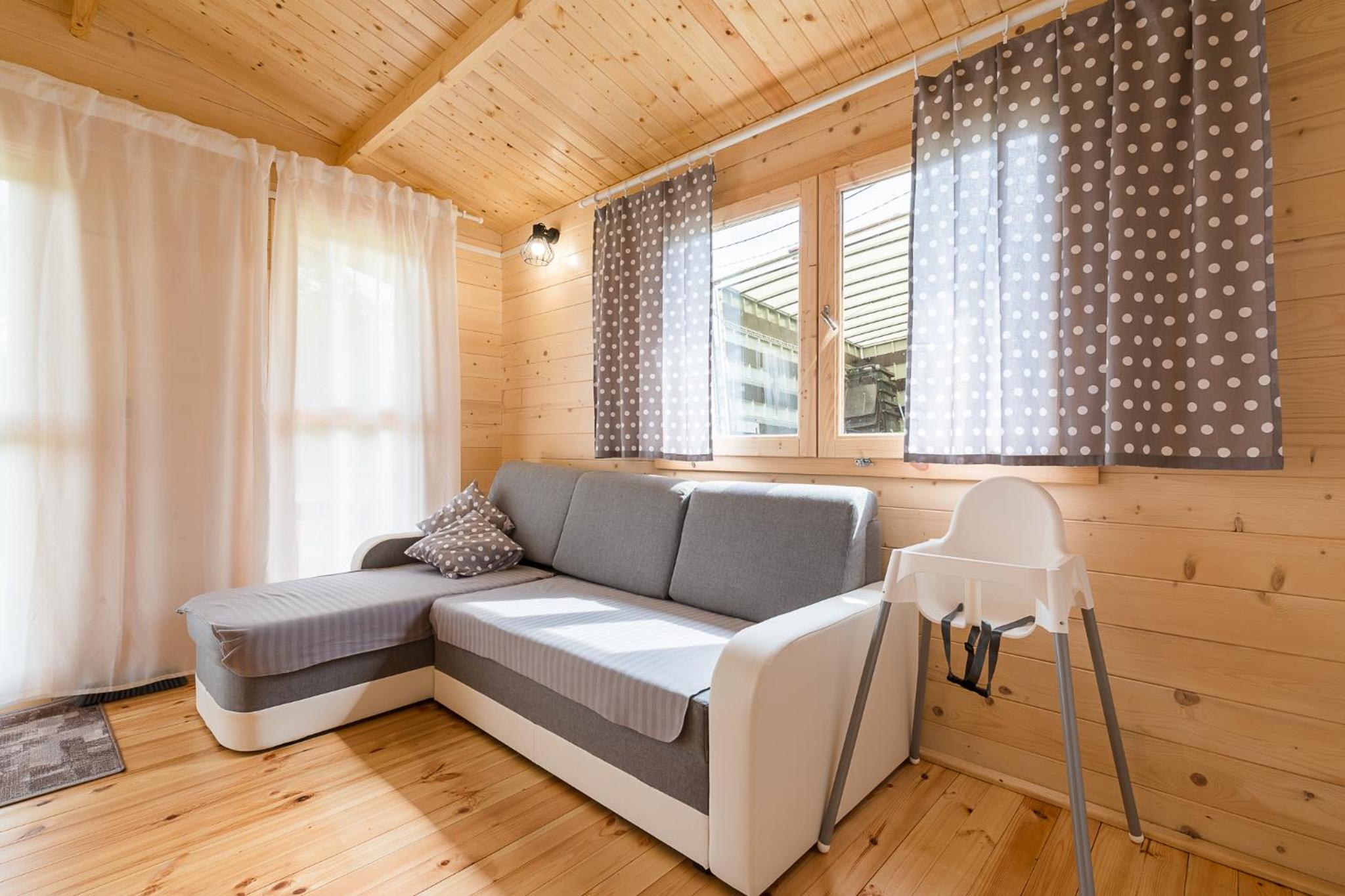 One-Bedroom House photo 1