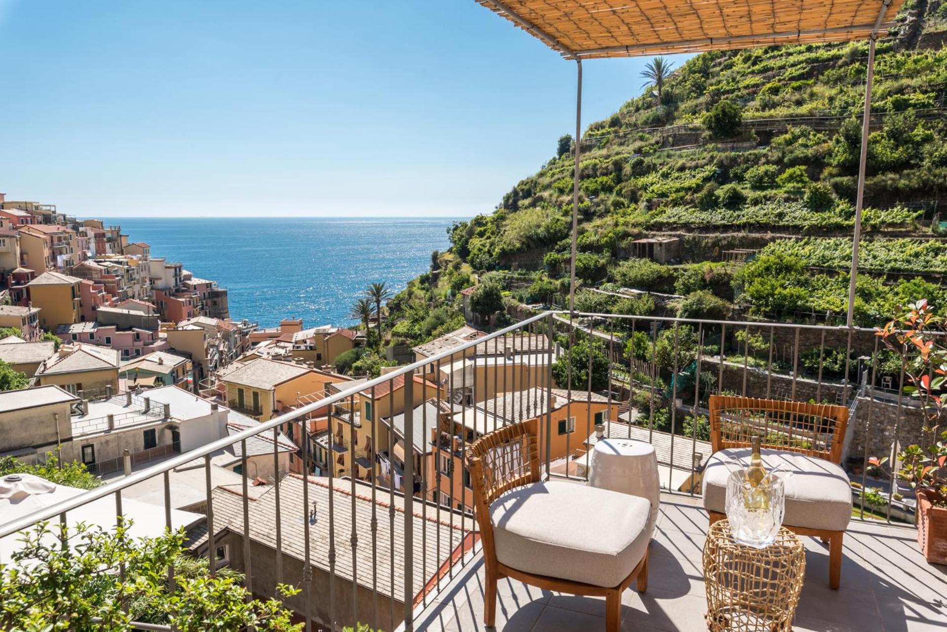 Deluxe Double or Twin Room with Sea View photo 2