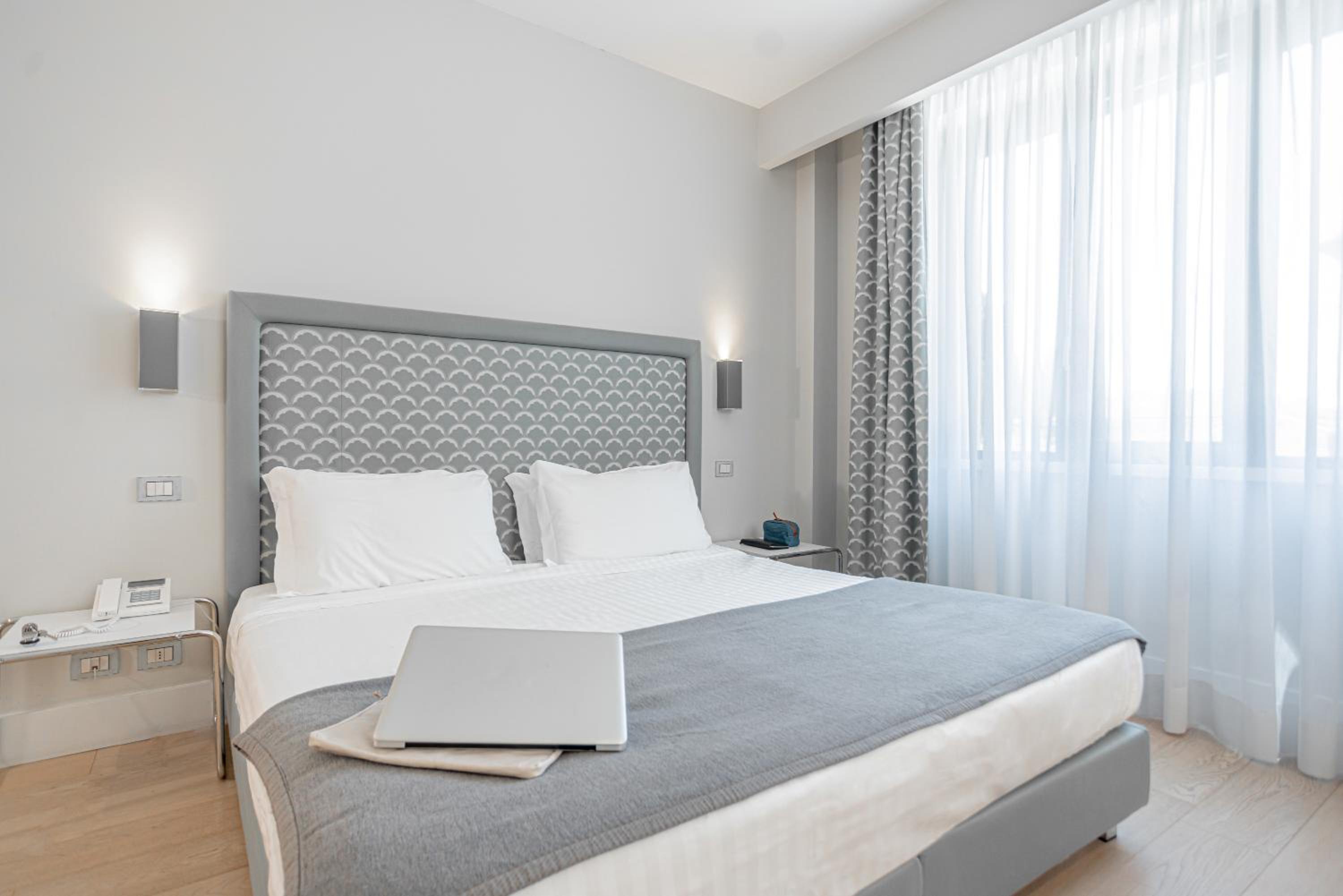 Junior Suite - Photo 1