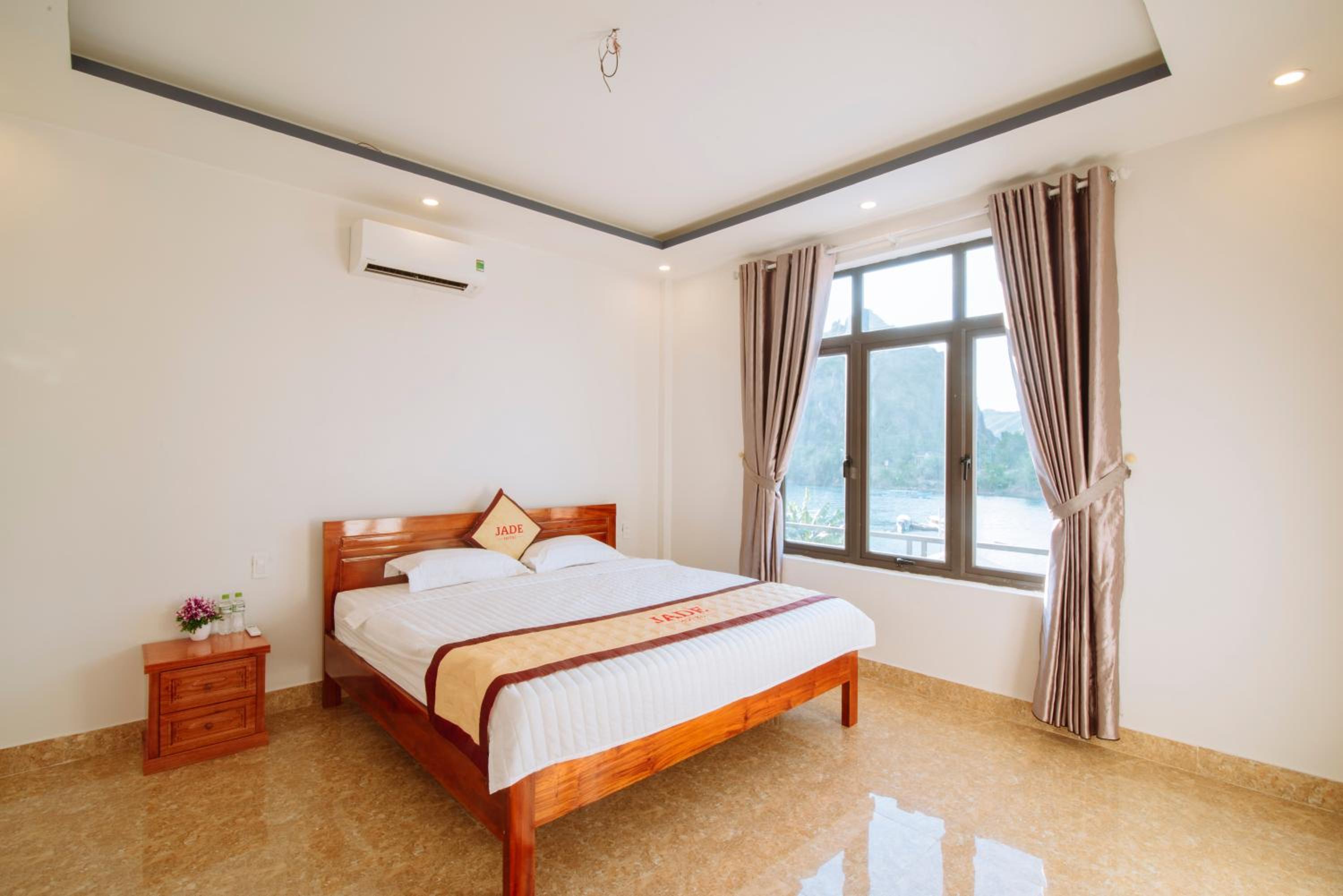 King Room With Mountain View photo 1