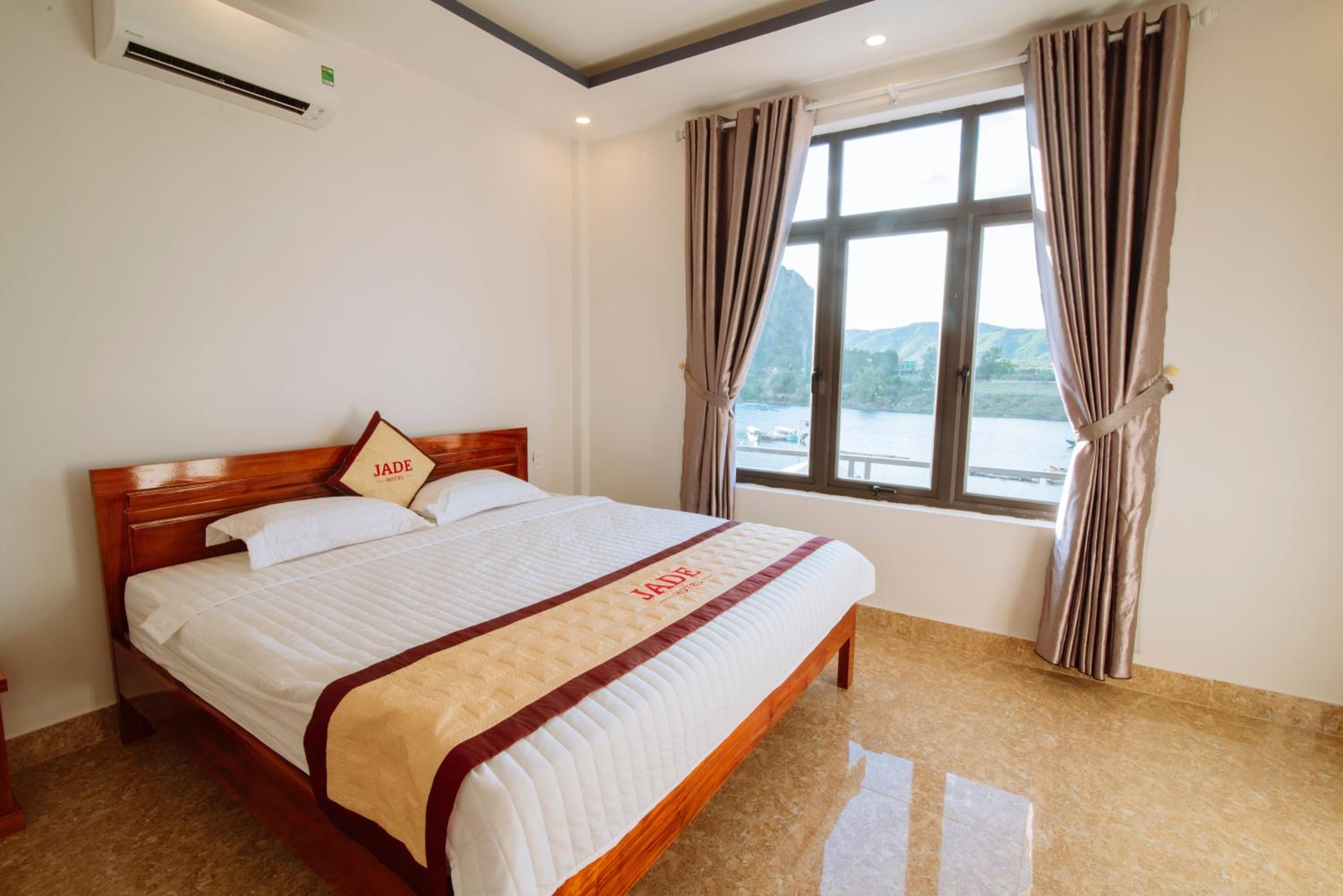 King Room With Mountain View photo 3