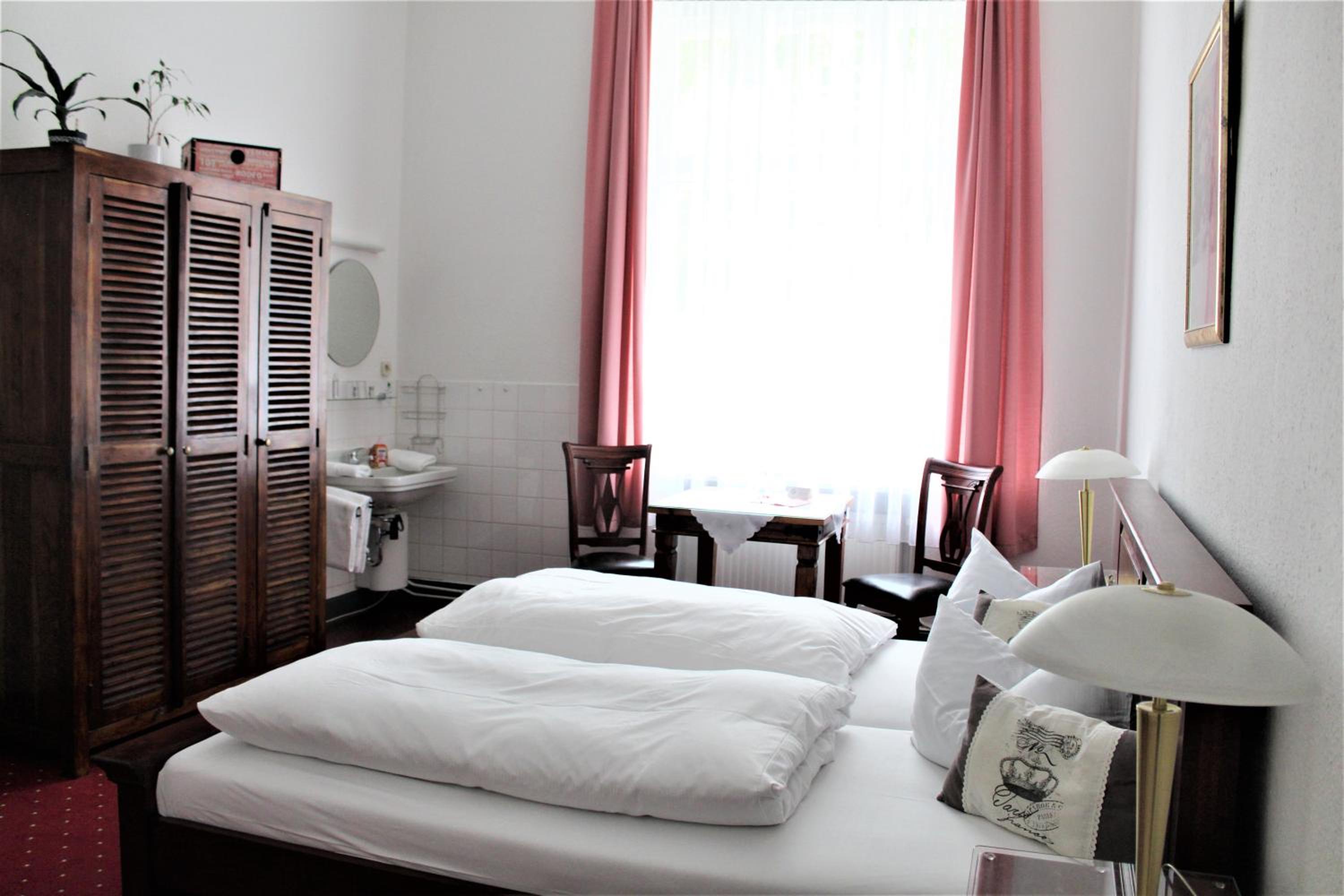 Triple Room with Shared Bathroom photo 1