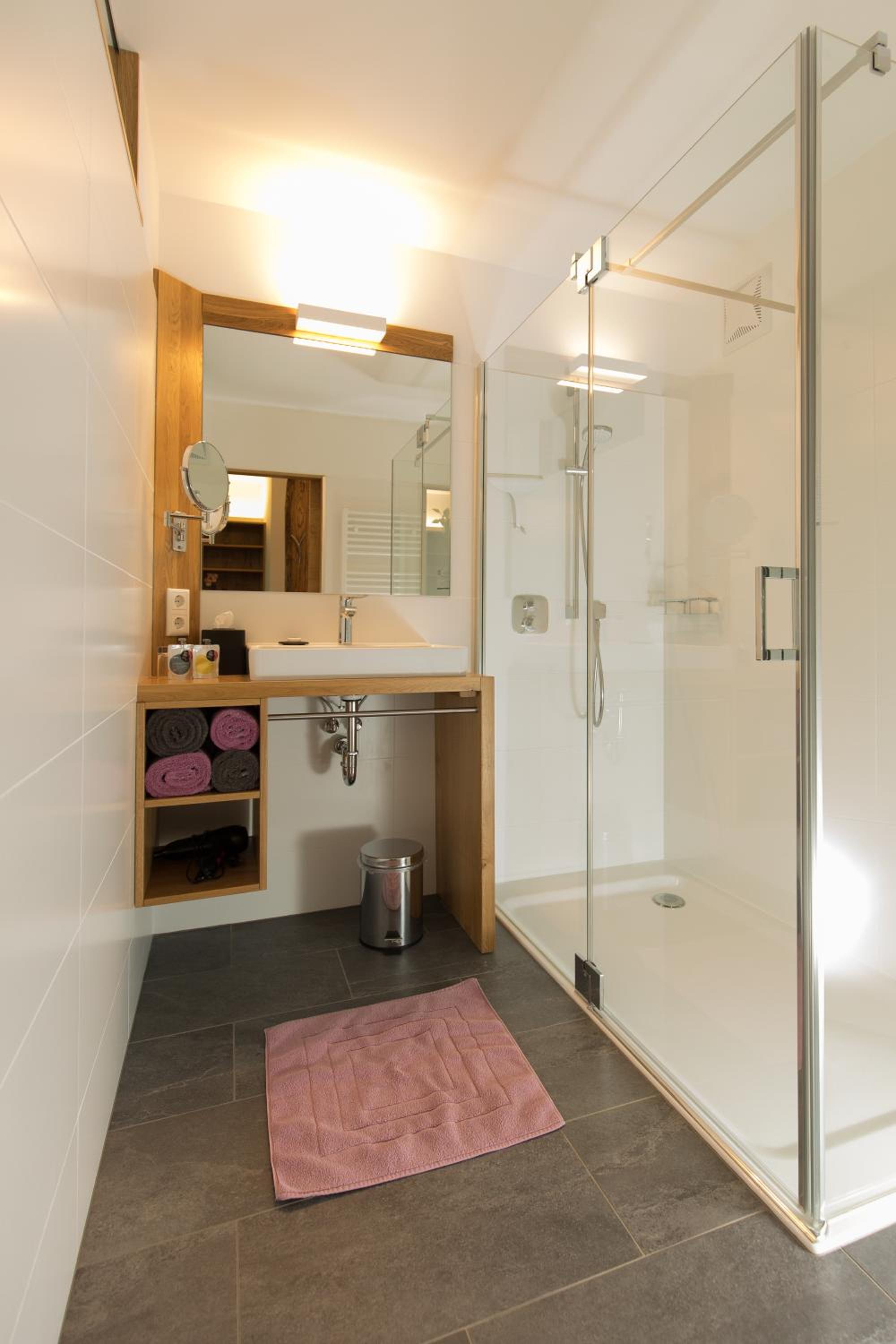 Suite - Photo 4
