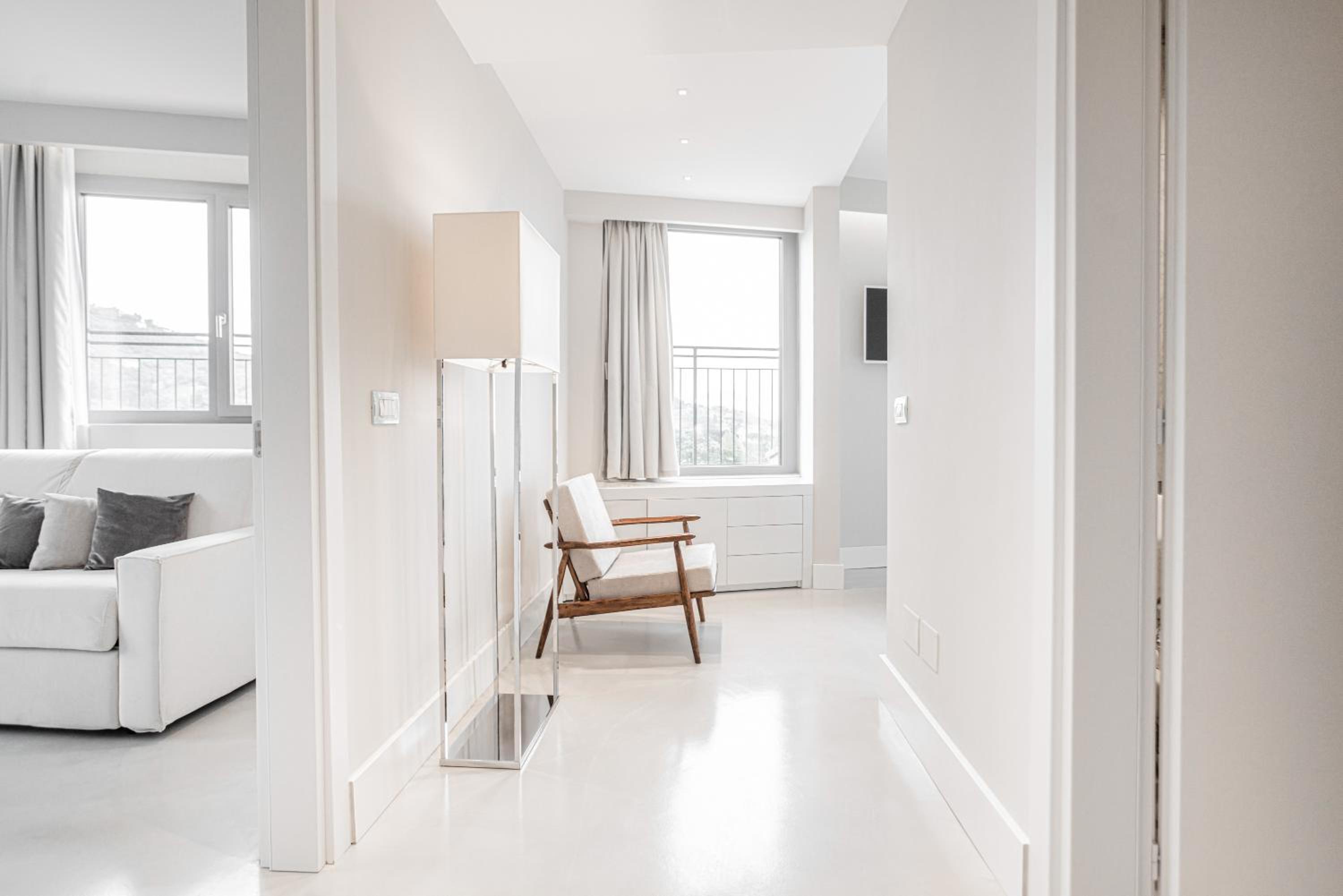 Suite - Photo 5