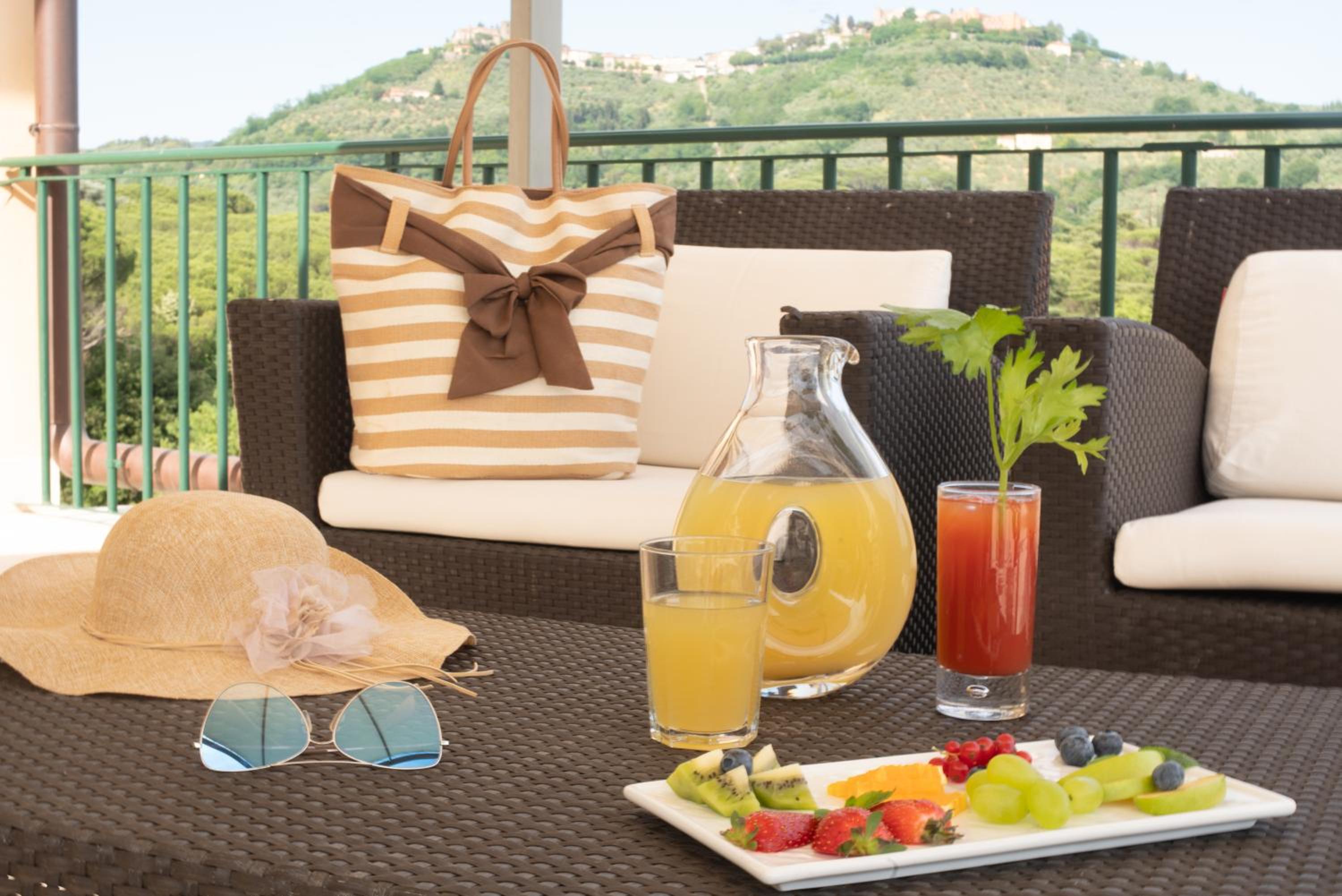 Suite with Terrace - Photo 10
