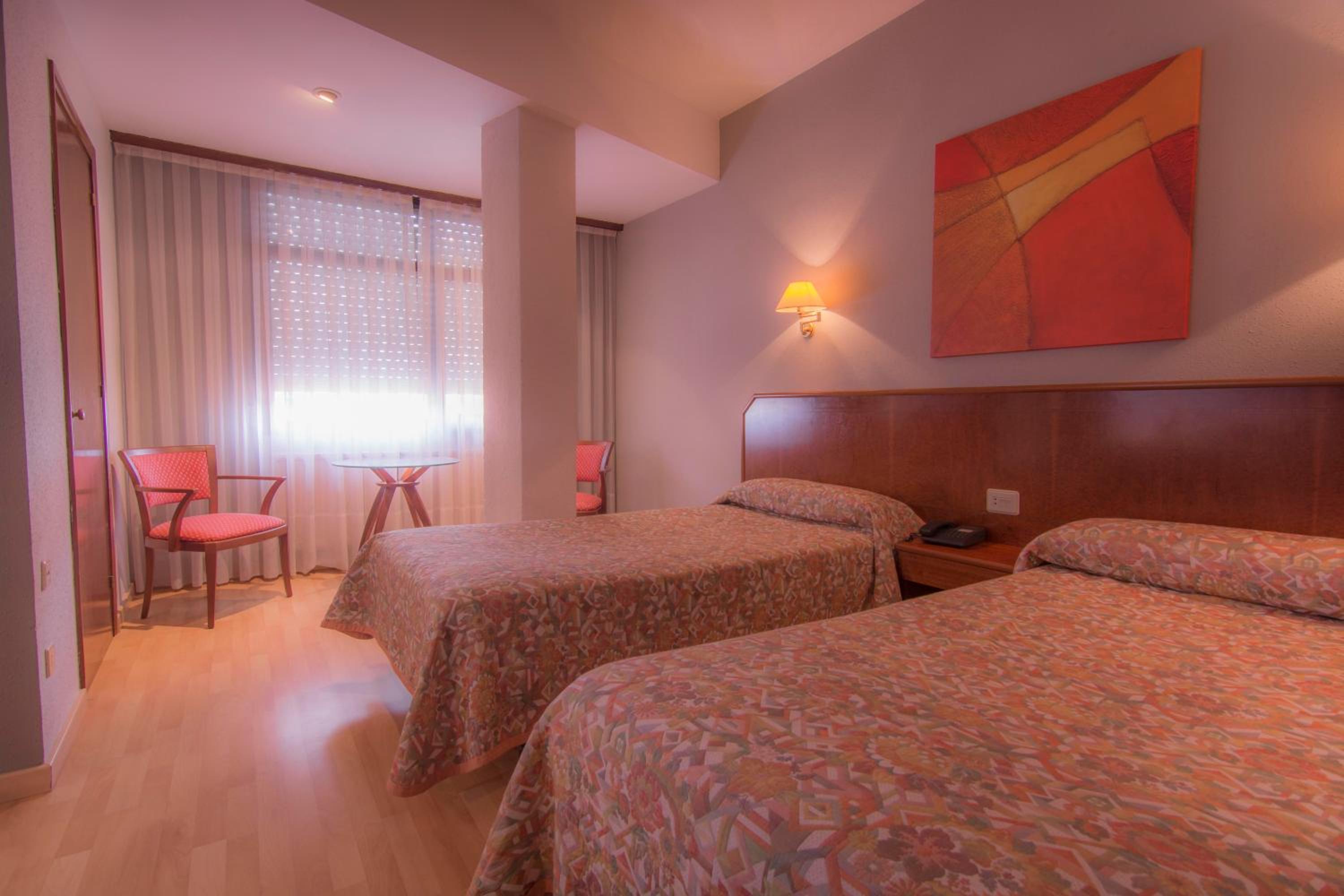 Habitación Familiar (2 Adultos + 2 Niños)