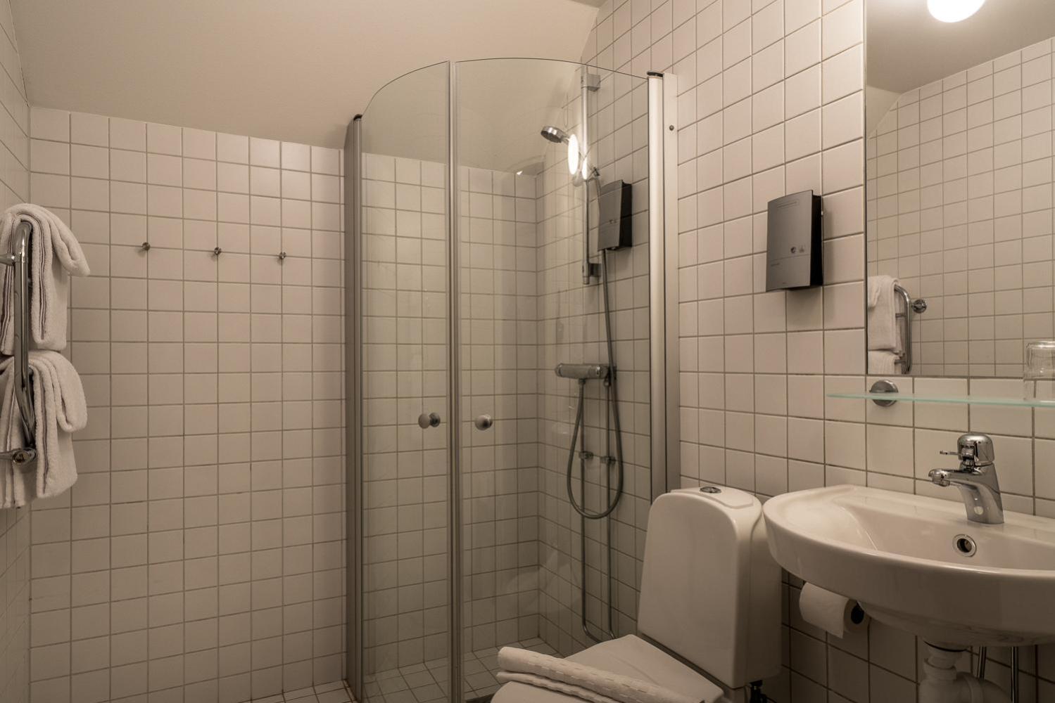 Twin Room - Photo 1