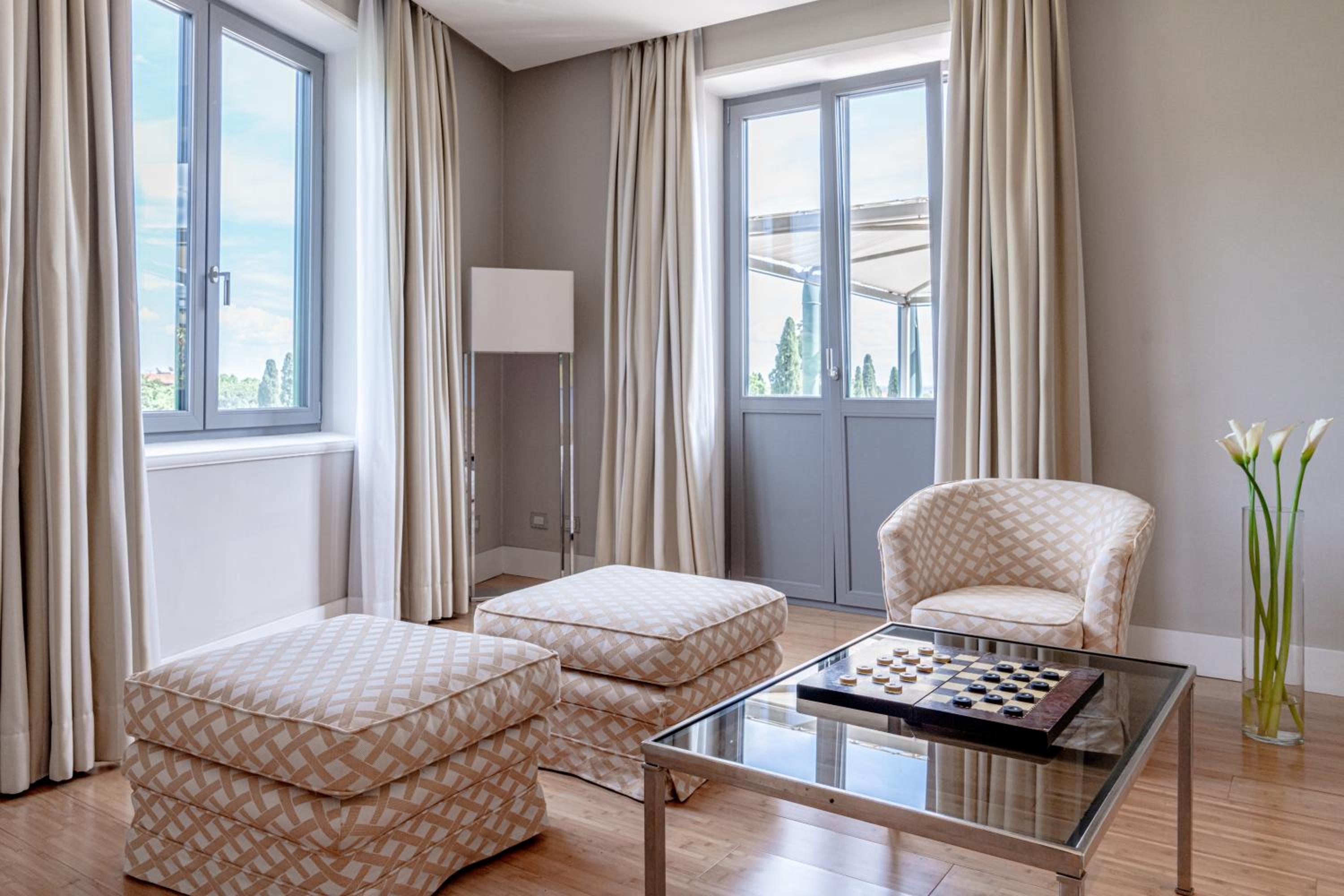 Suite with Terrace - Photo 2