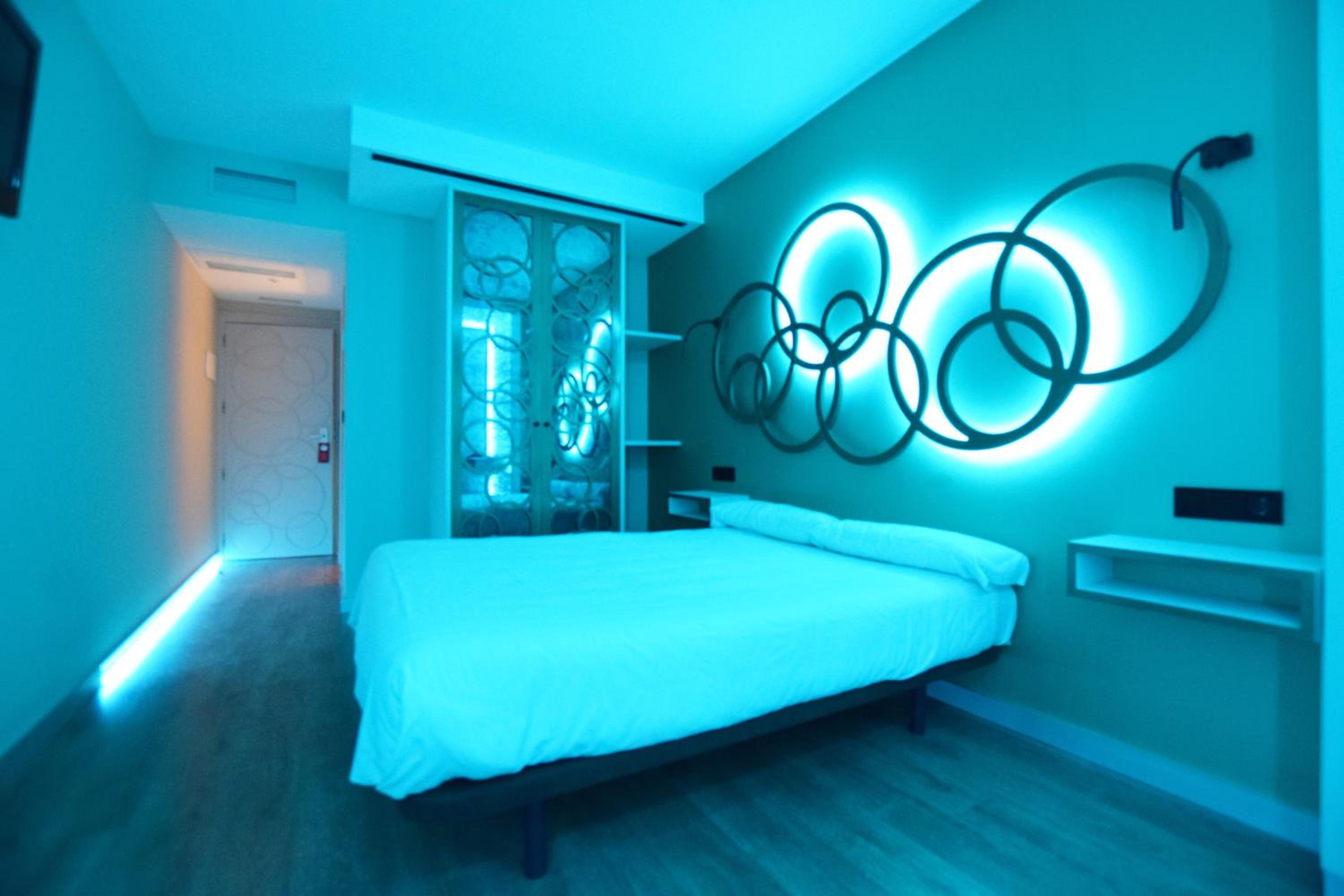 Double or Twin Room - Photo 13