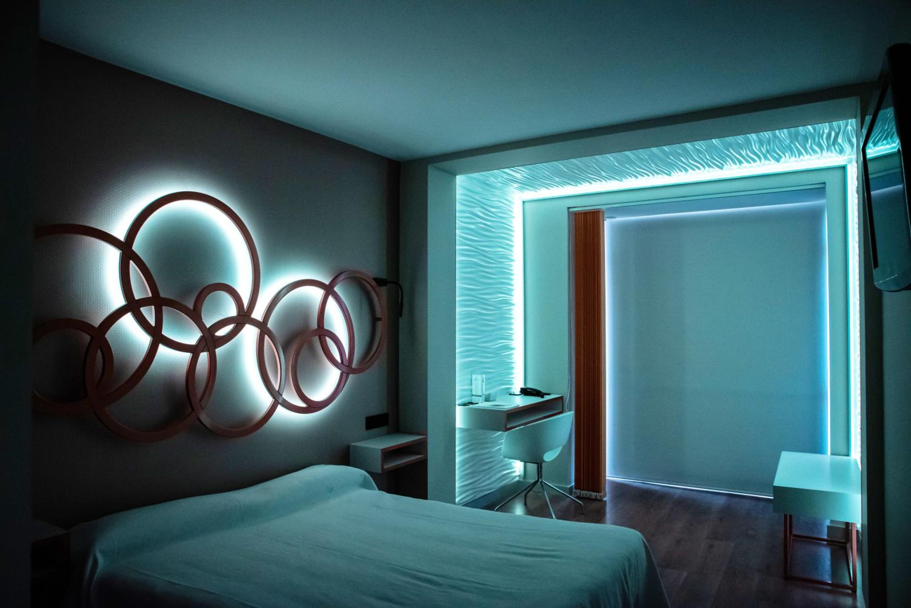 Double or Twin Room - Photo 9