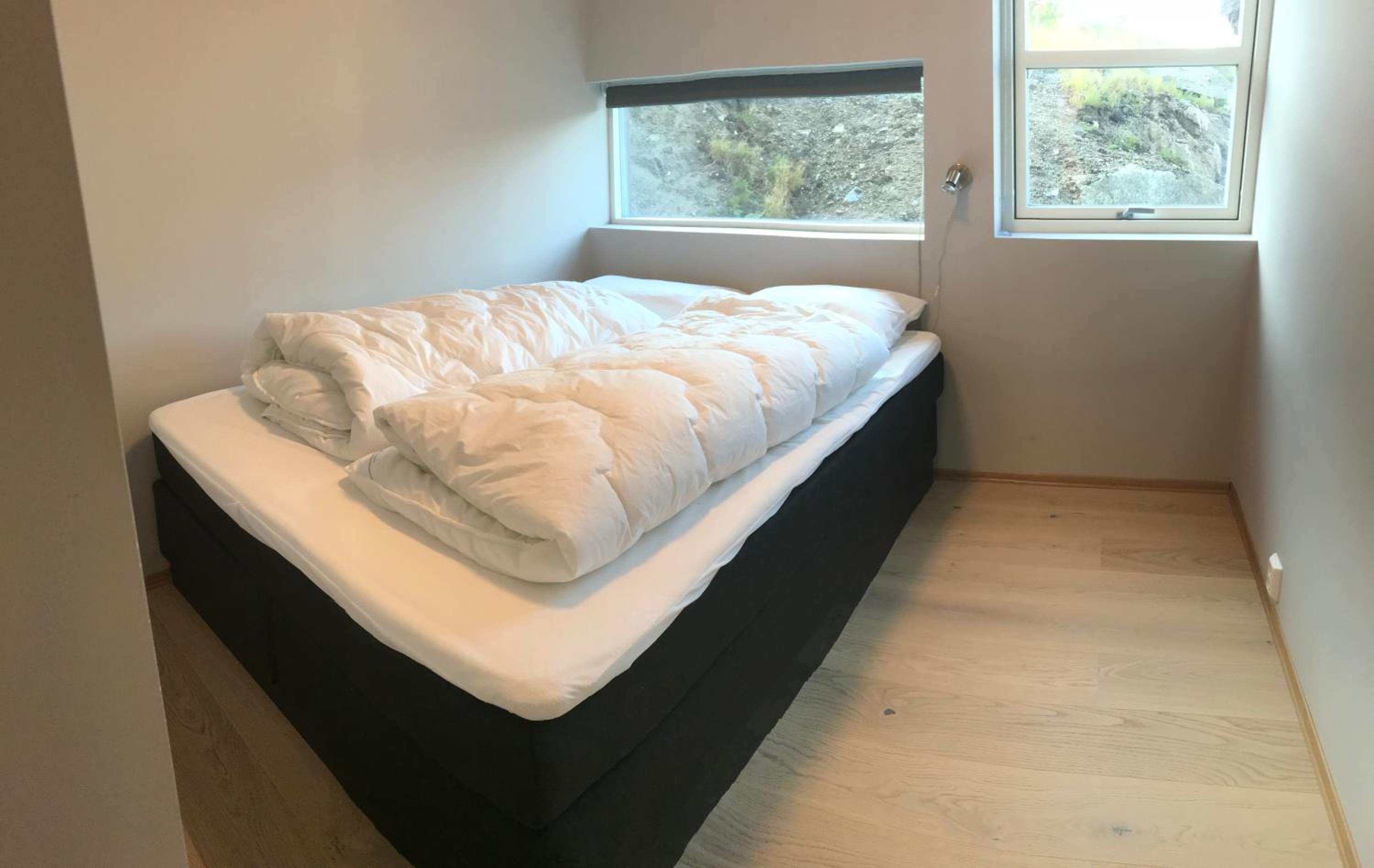 Apartment with Mountain View - Photo 1