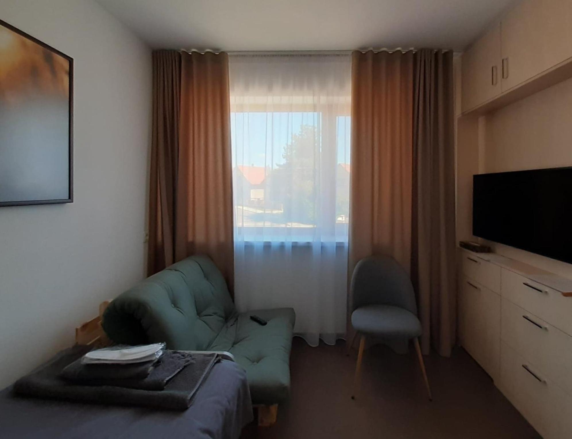 Apartment photo 2
