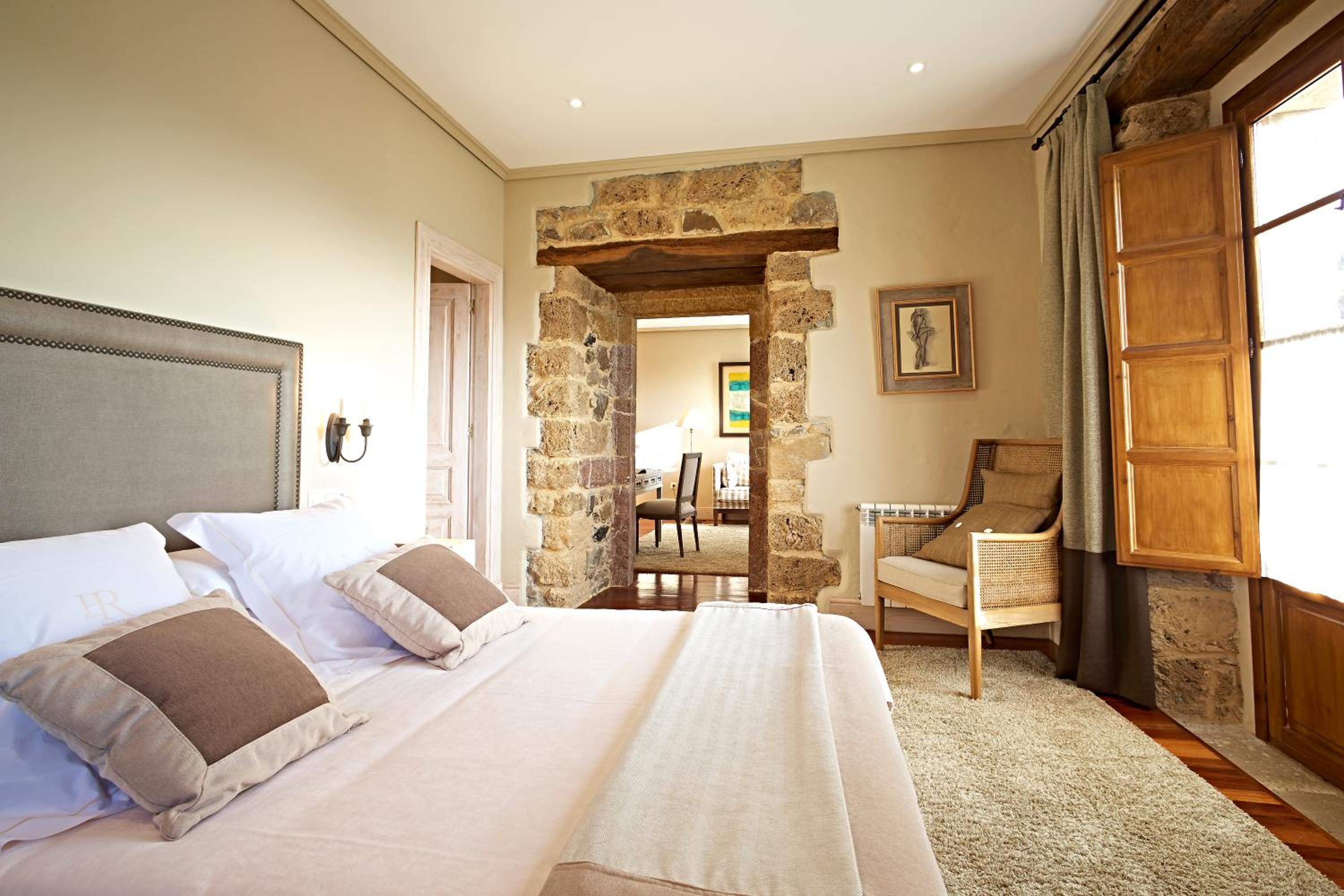 Junior Suite - Photo 9