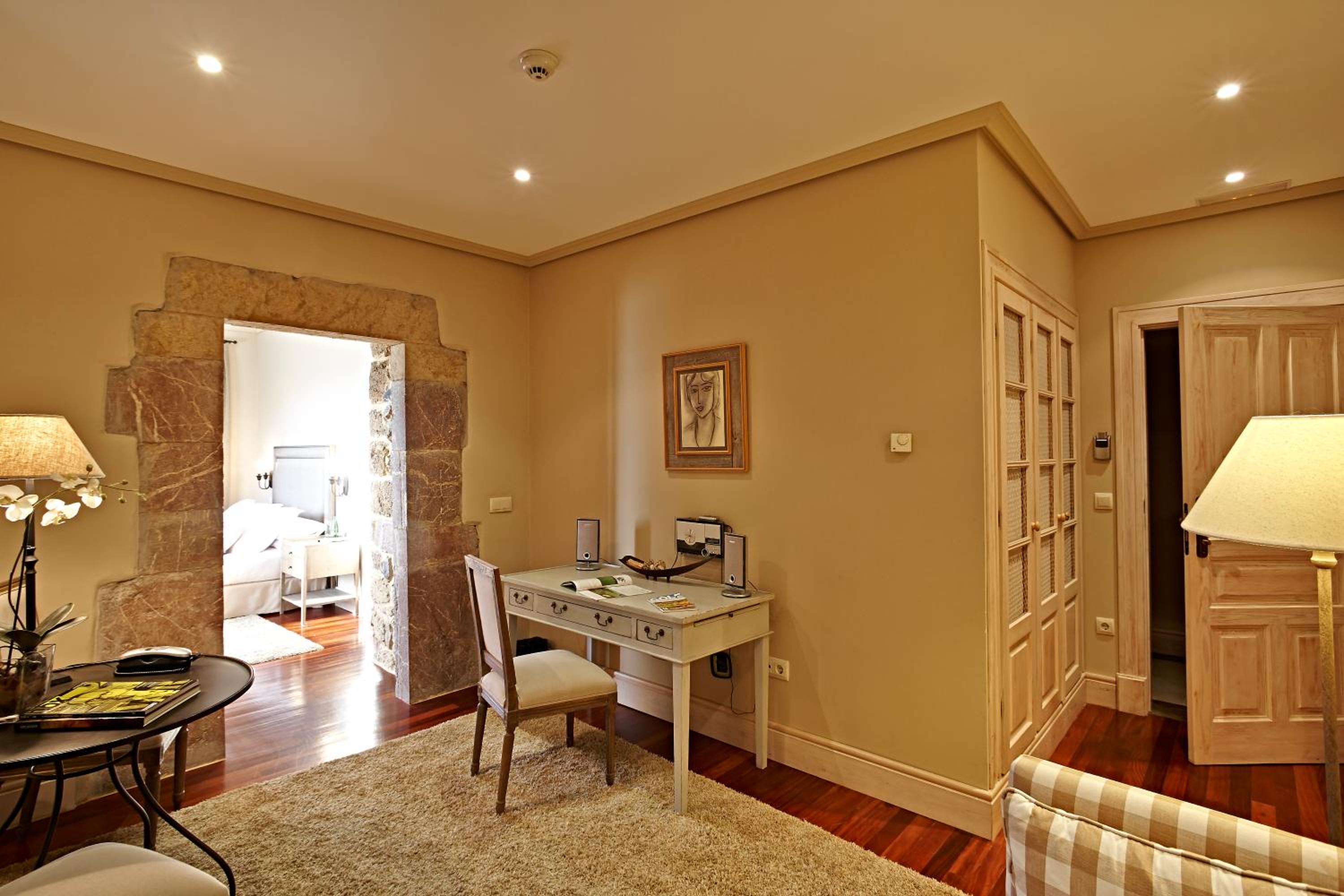 Junior Suite - Photo 10
