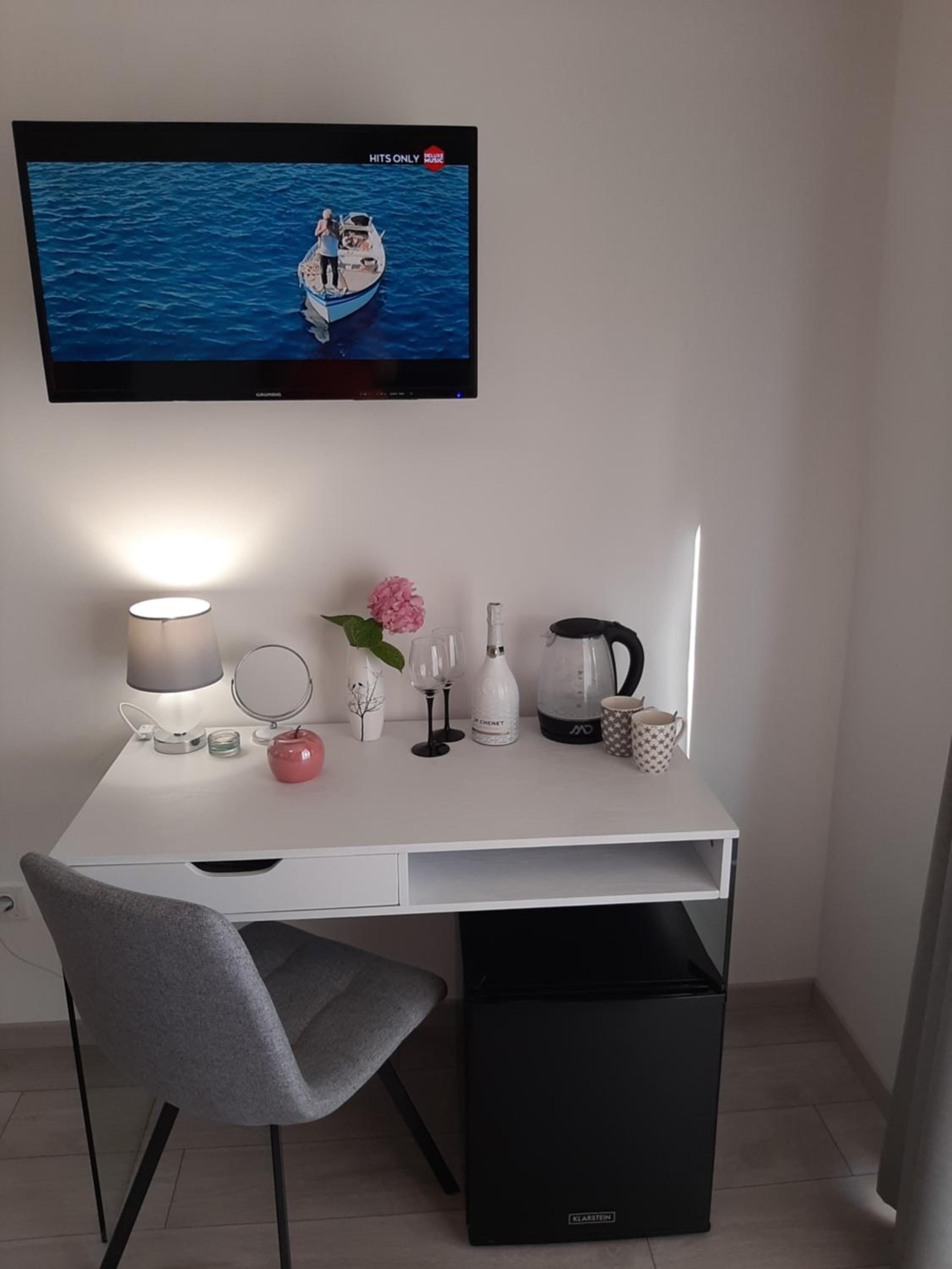 Double Room with Balcony and Sea View photo 2
