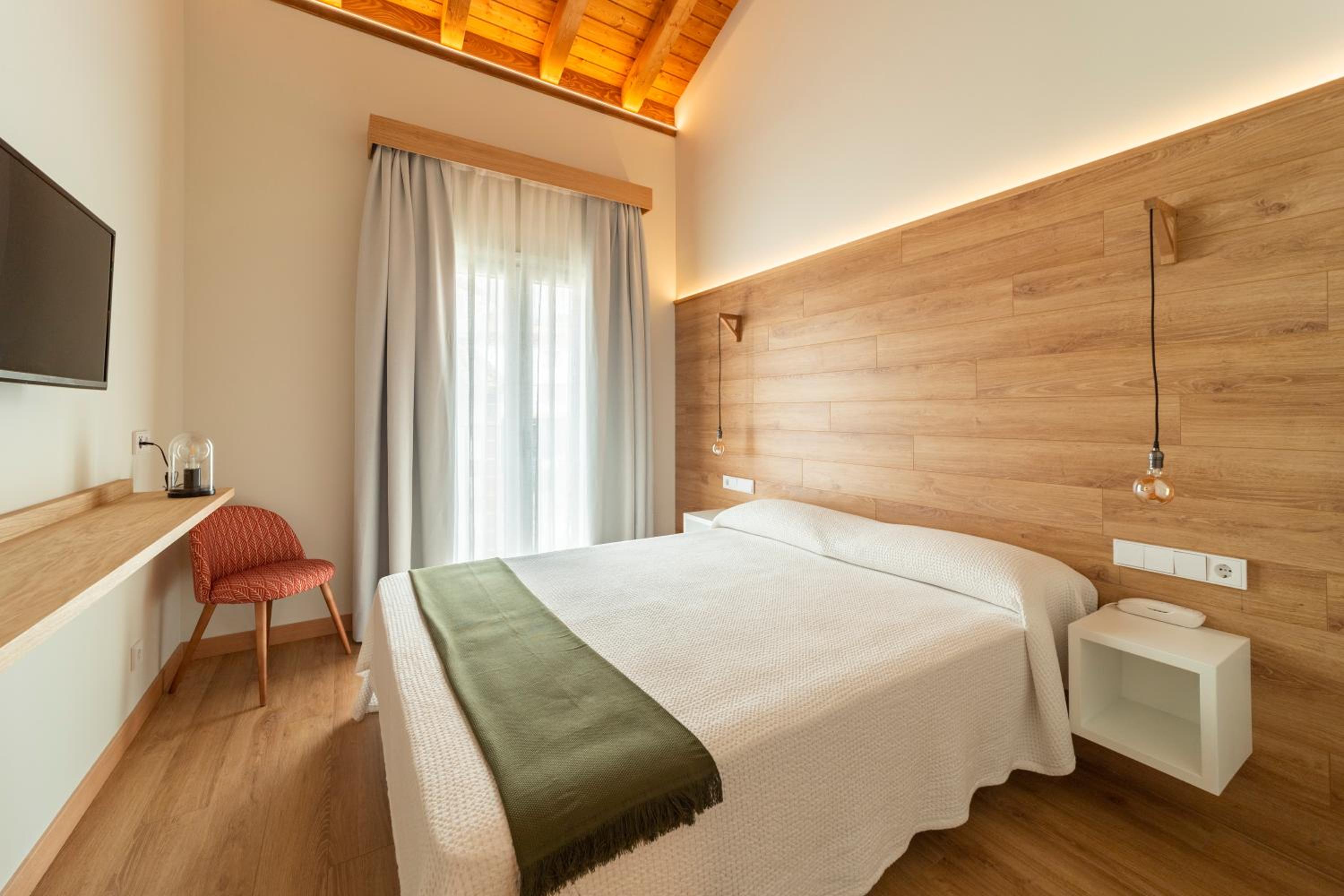 Deluxe Double Room photo 2