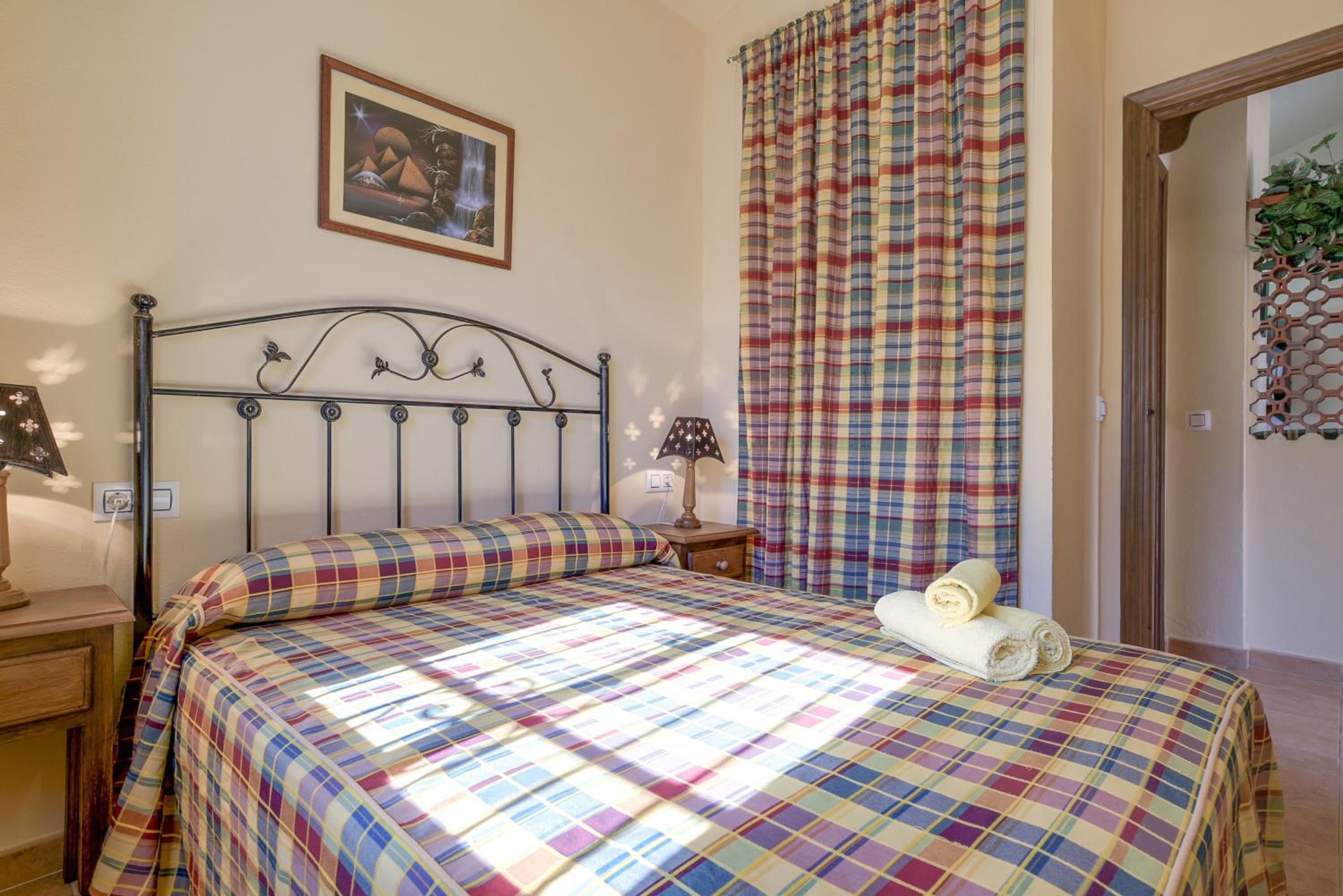 Two-Bedroom House - Photo 7