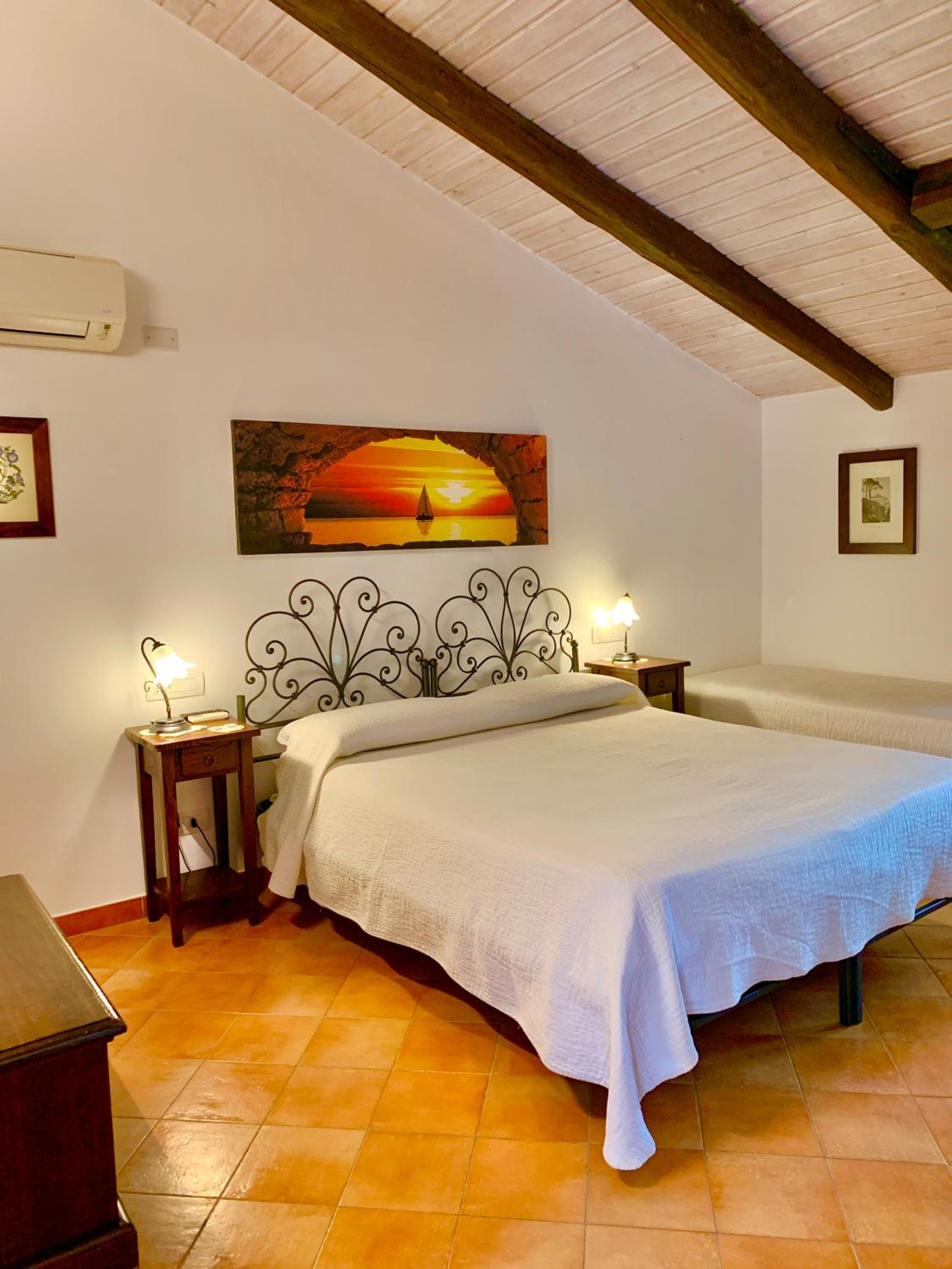 Standard Triple Room with Sea View