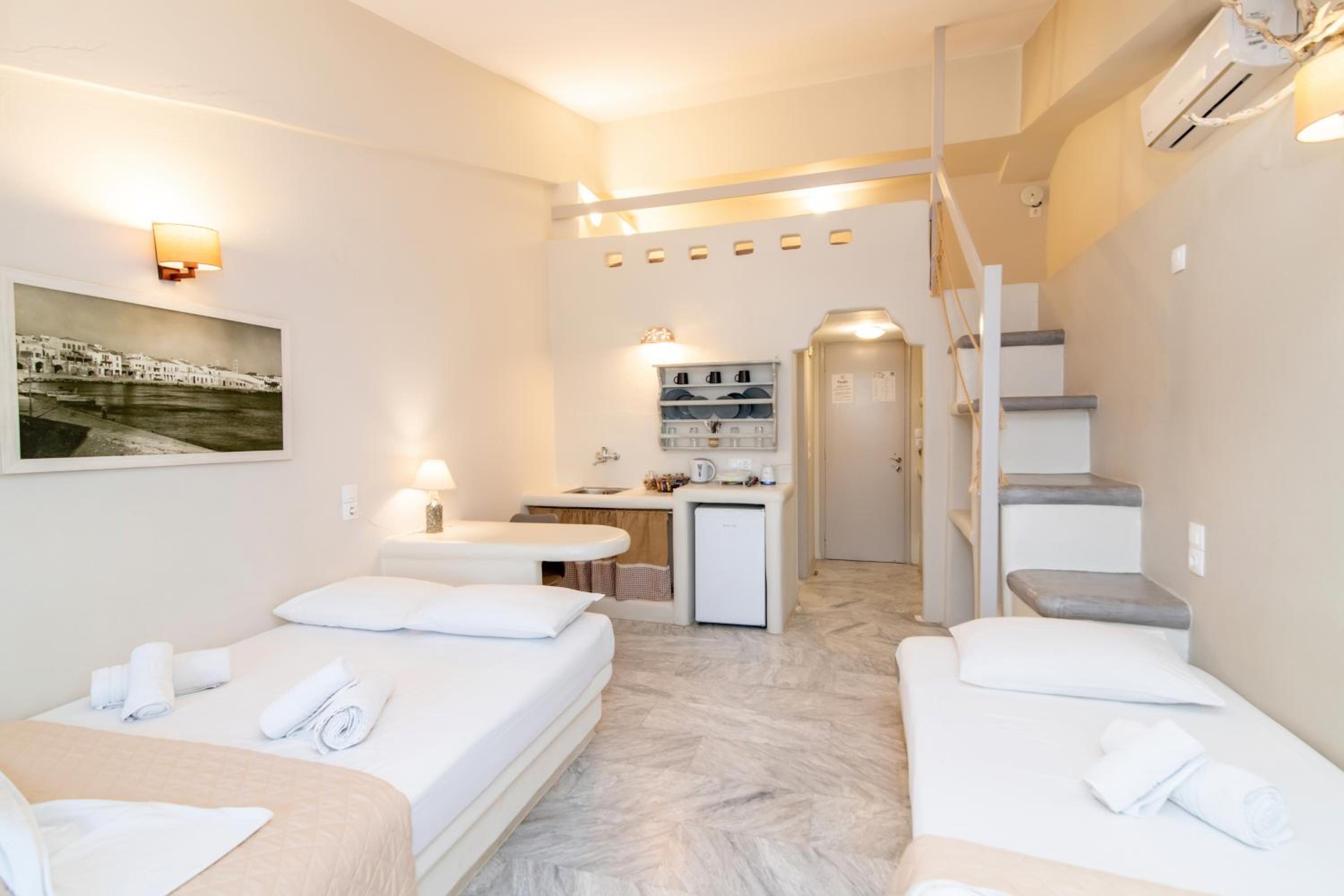 Deluxe Double Room with Sea View photo 2