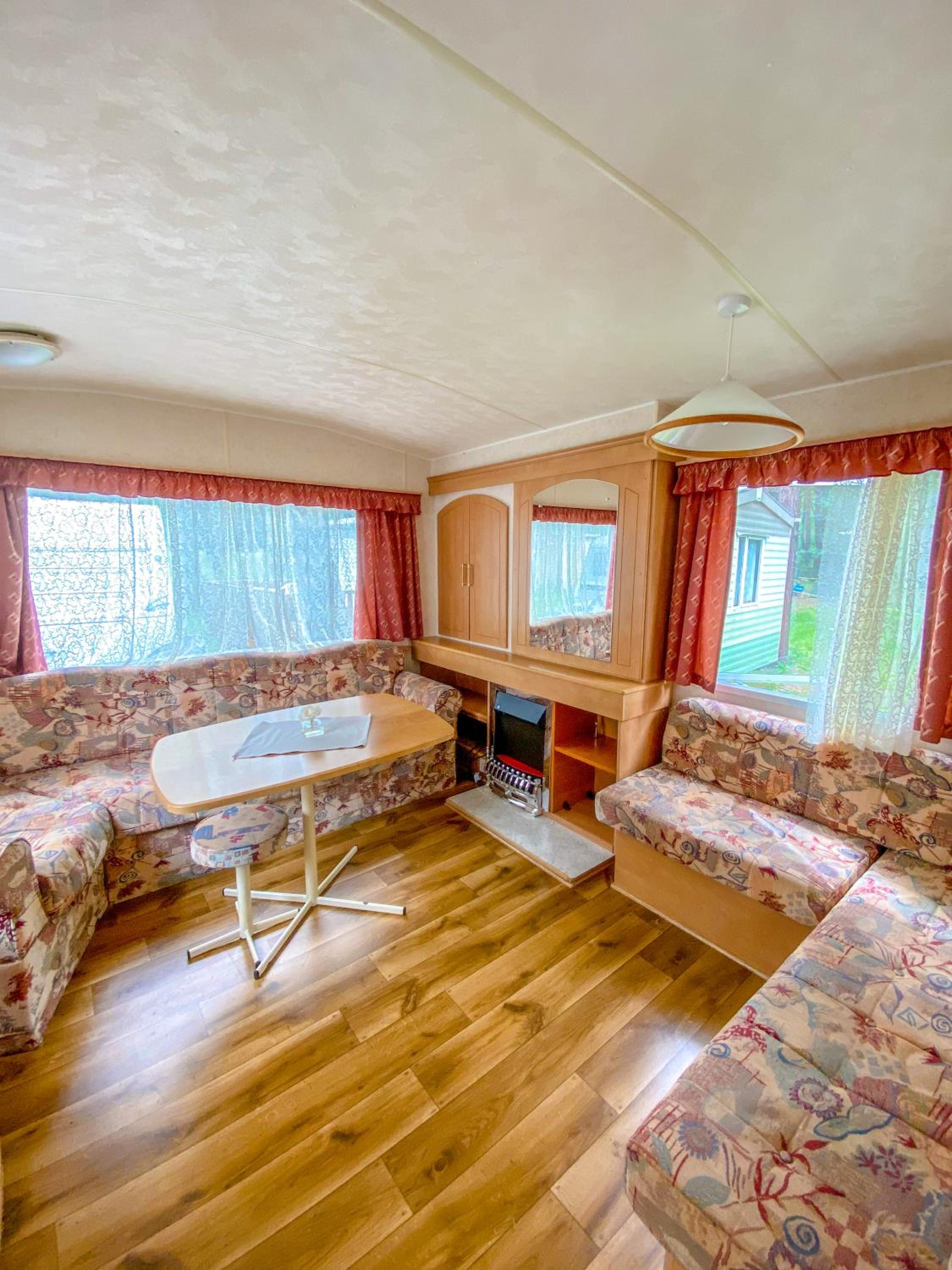 Mobile Home photo 2