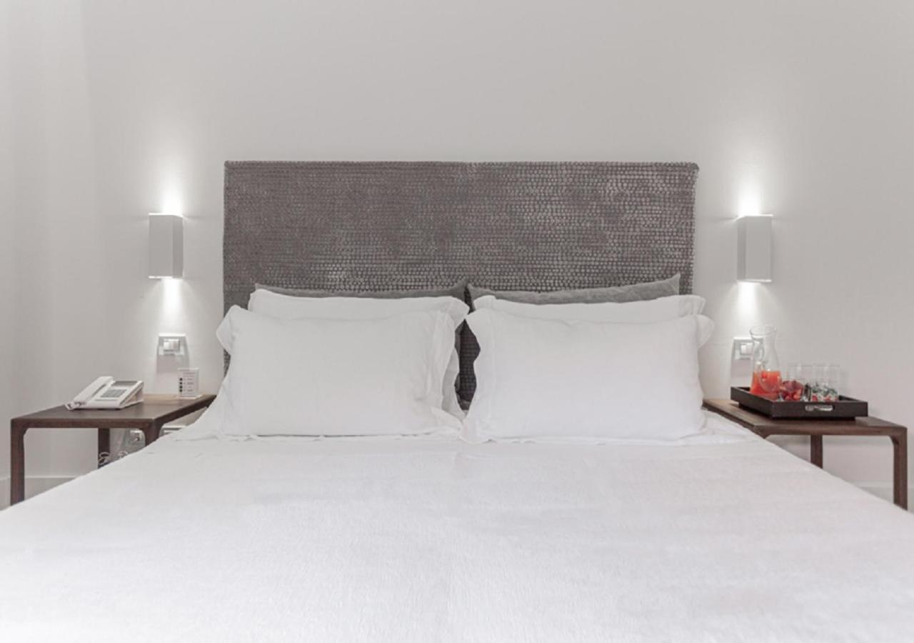 Deluxe Triple Room - Photo 9