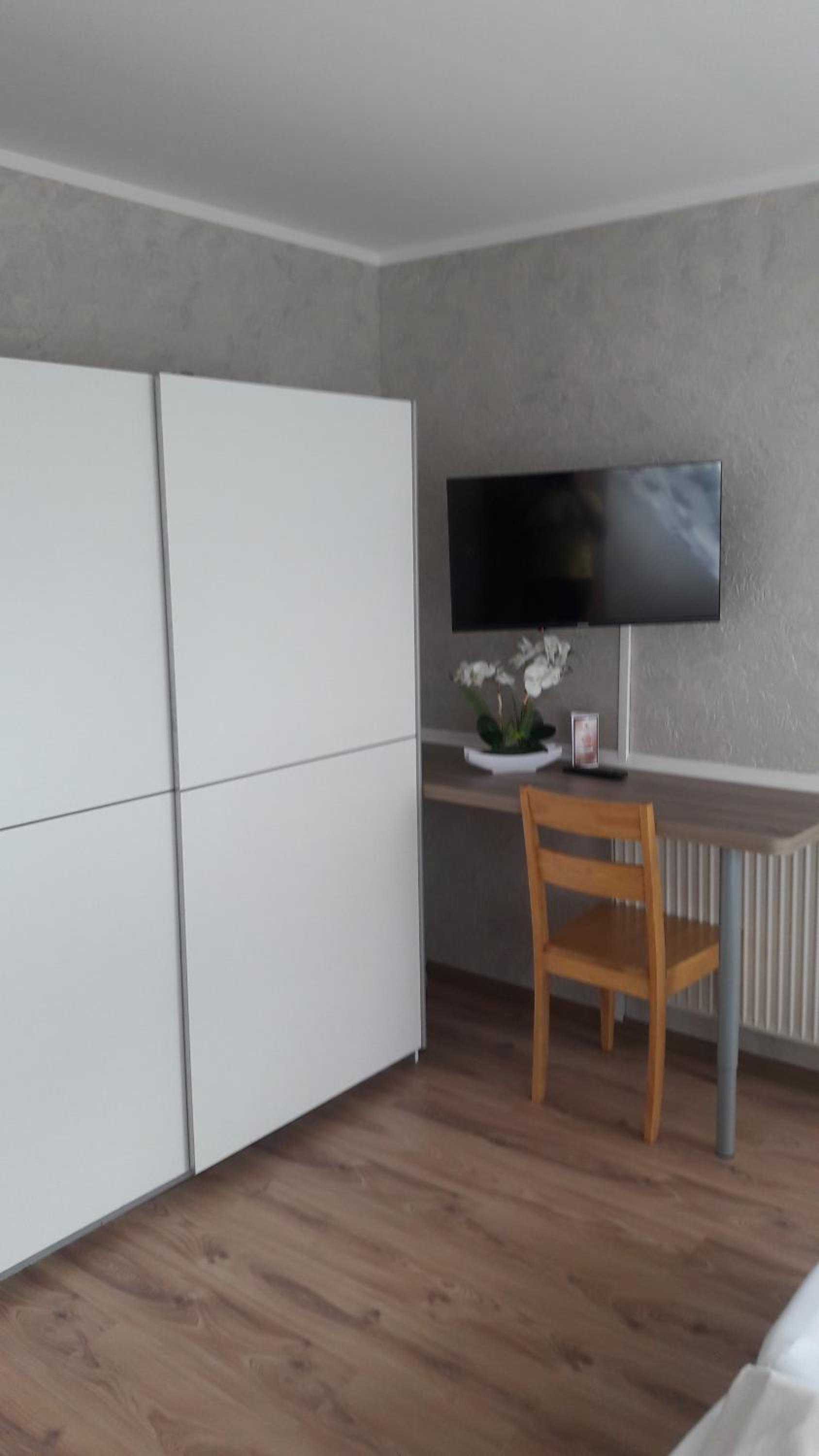 Basic Triple Room - Photo 1