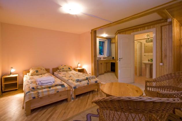 Standard Twin Room With Sofa photo 1