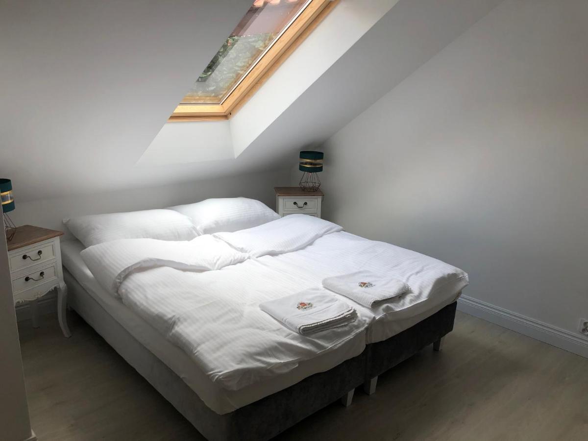 Standard Twin Room - Photo 3