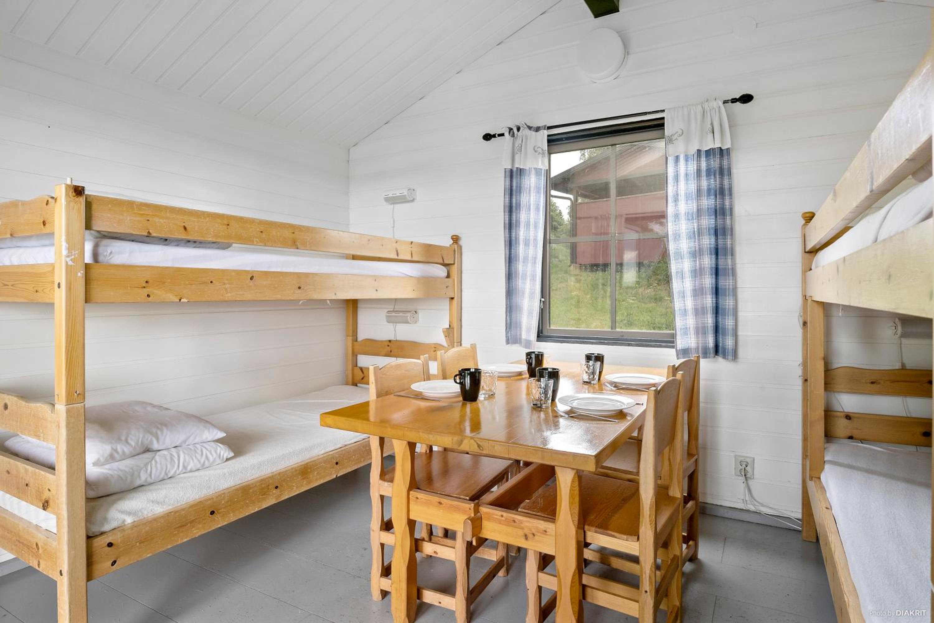 Basic Cottage with Shared Bathroom photo 2
