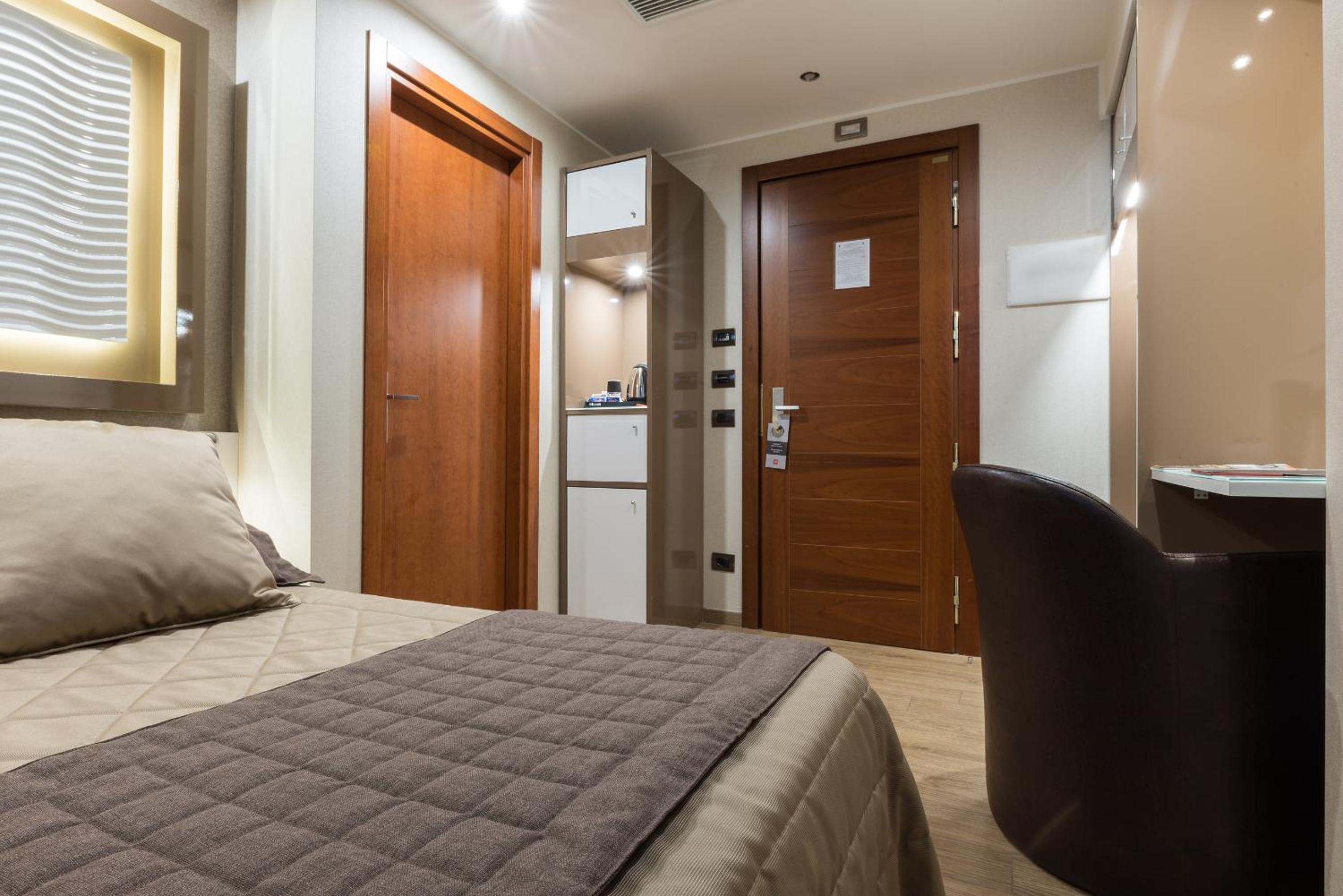 Basic Triple Room