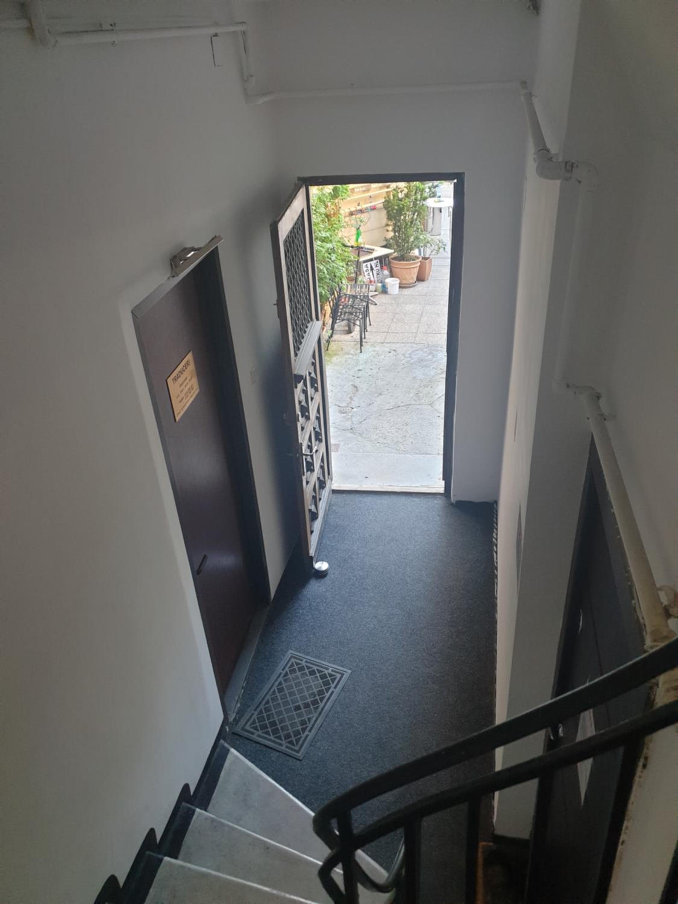 One-Bedroom Apartment - Photo 6