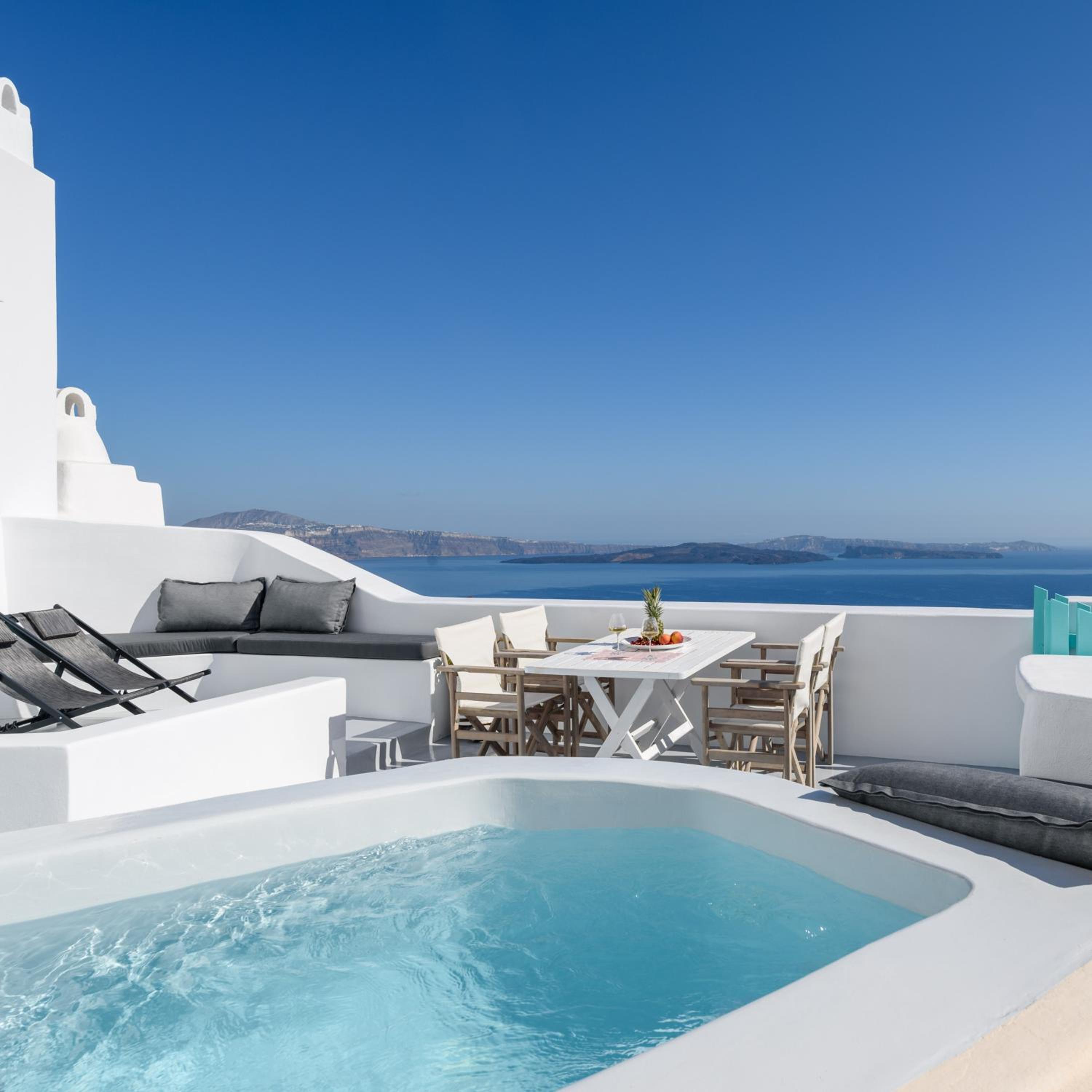 Three-Bedroom Villa with Sea View photo 2