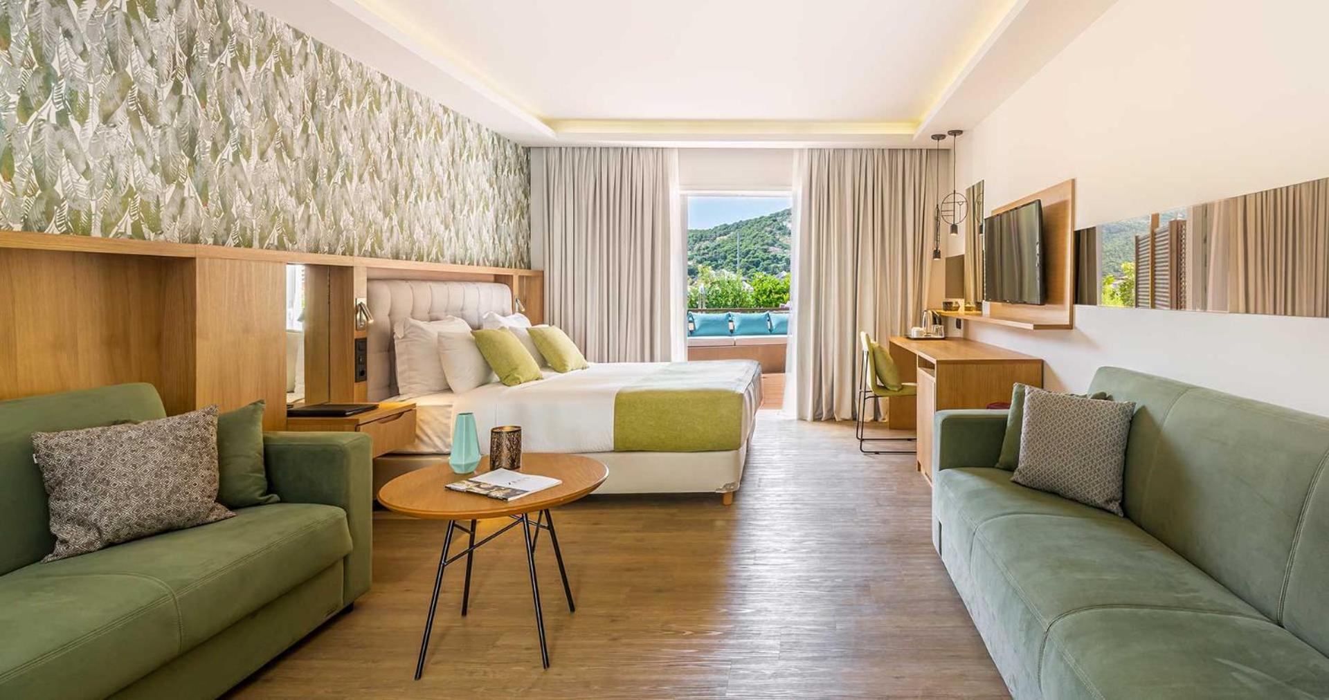 Bungalow Suite with Private Pool and Sea View - Photo 3