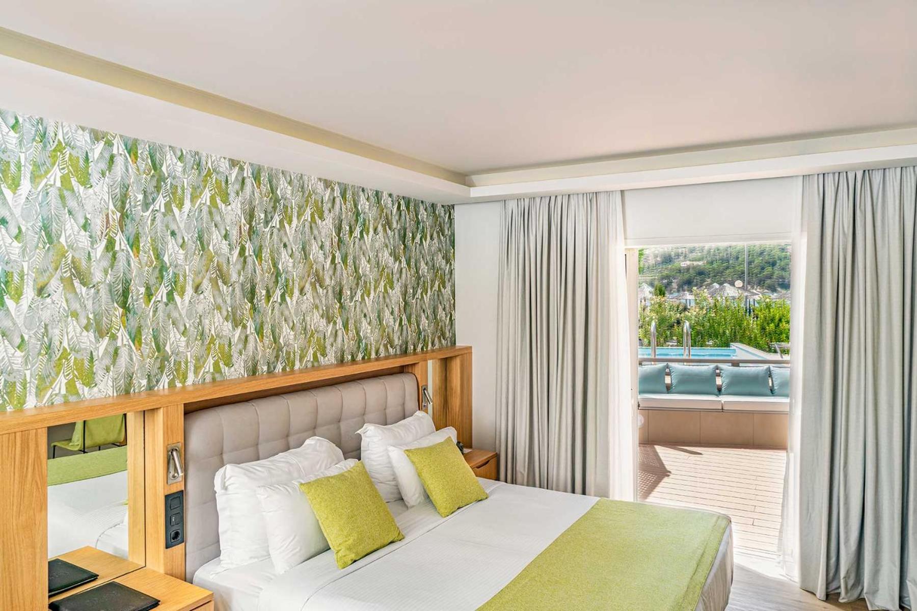 Bungalow Suite with Private Pool and Sea View - Photo 2